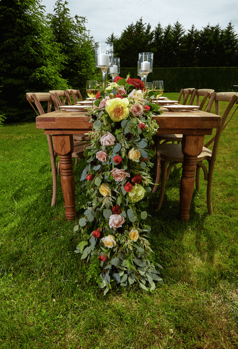 cascading-floral-table-runner.png