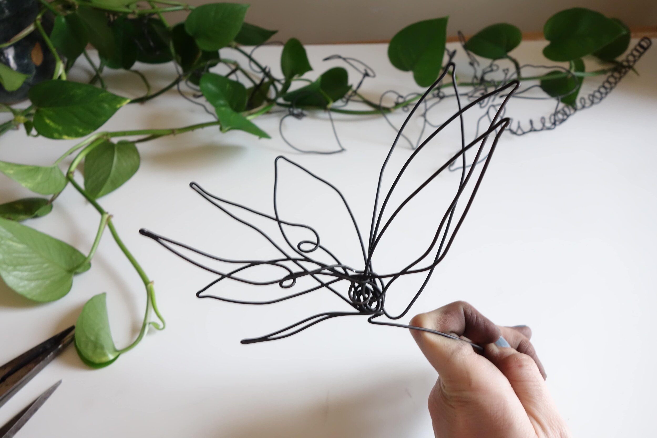 How to Make Wire Flowers