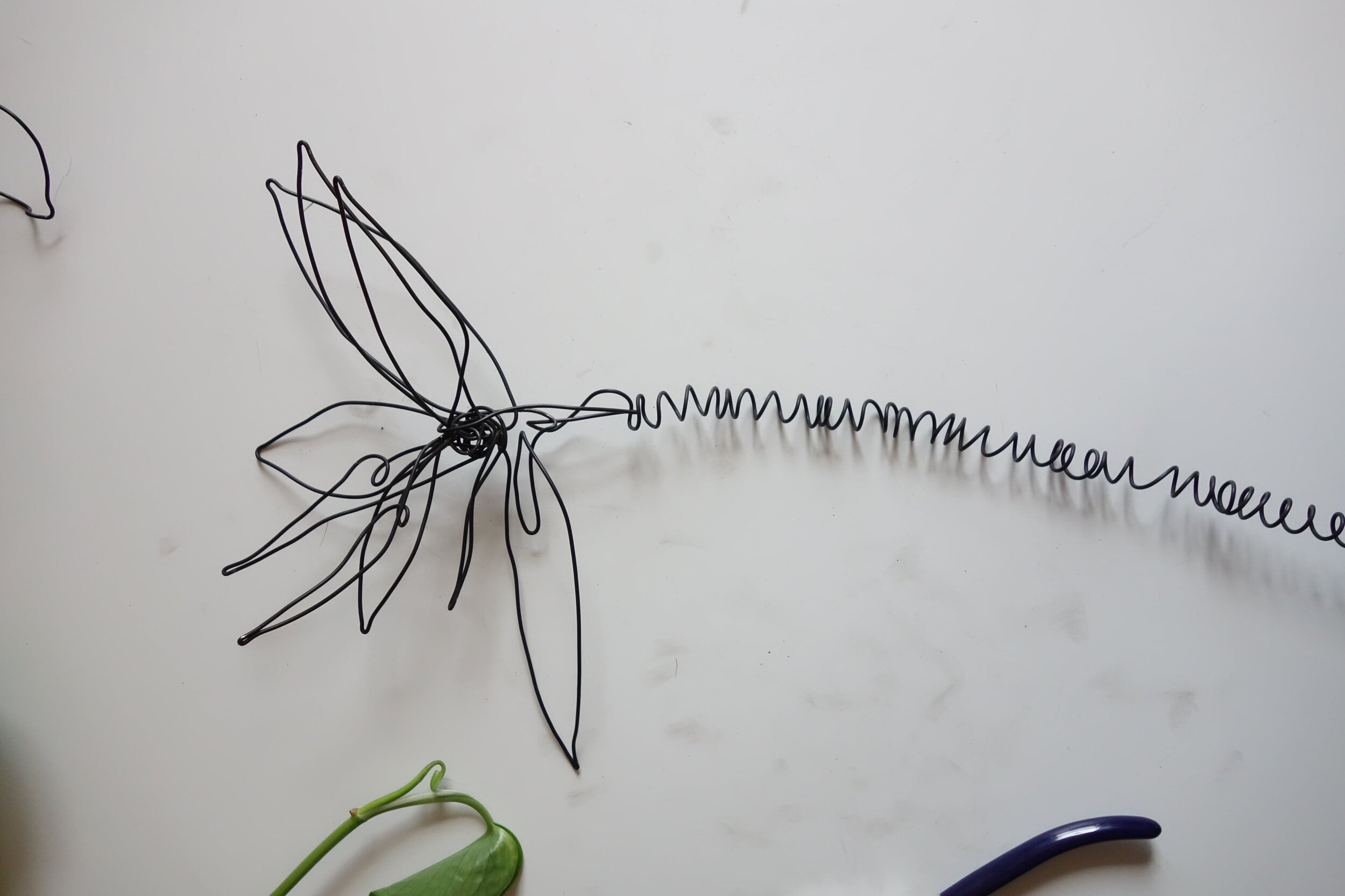 wire-flower-with-stem.JPG