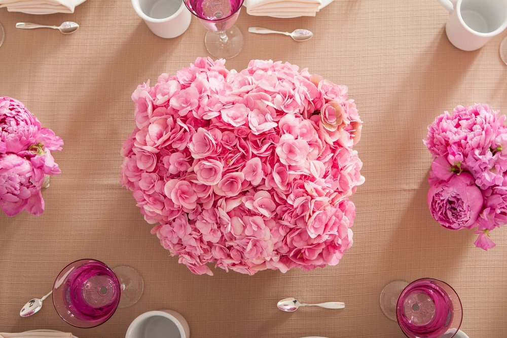pink-hydrangea-tablescape.jpg