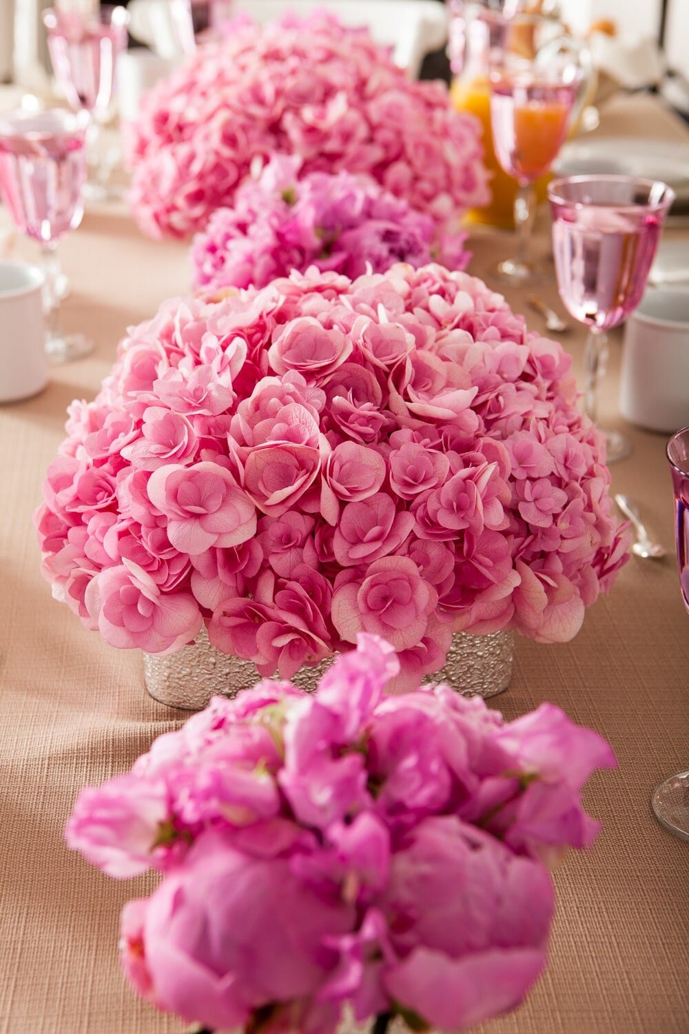 prink-hydrangea-table.jpg