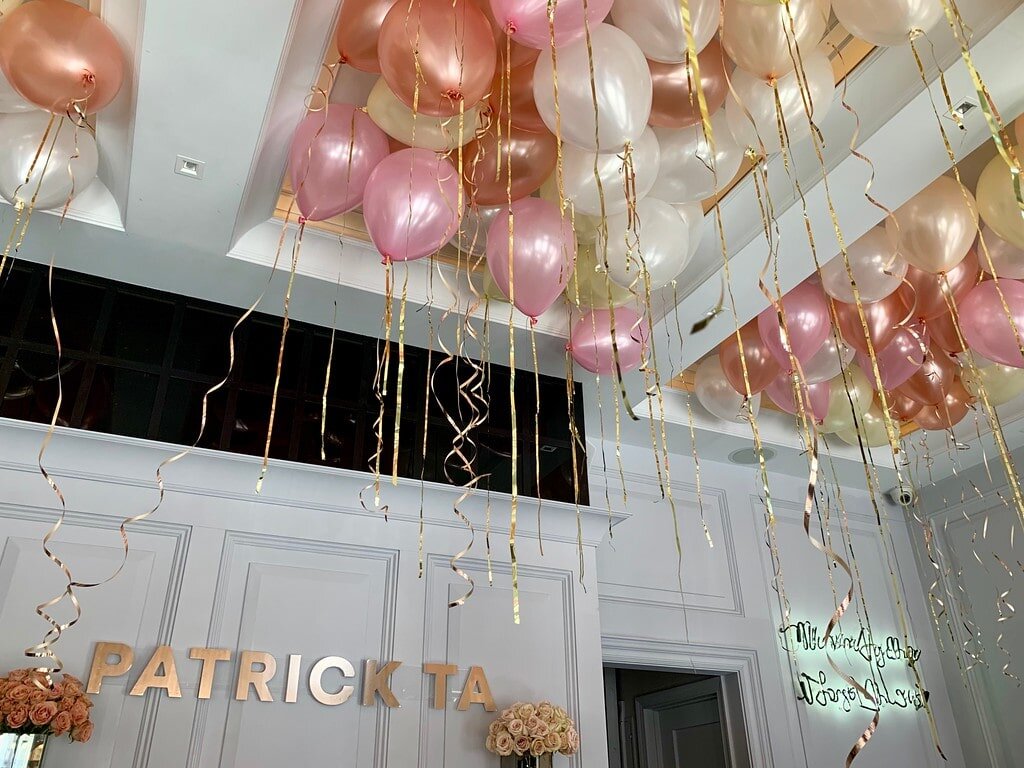 pink-white-floating-baloons-in-store.jpg