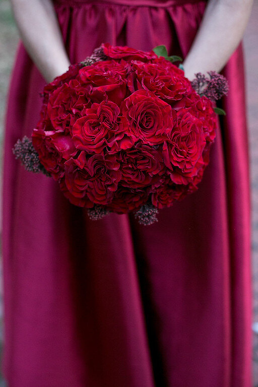 red round wedding bouquet.jpg
