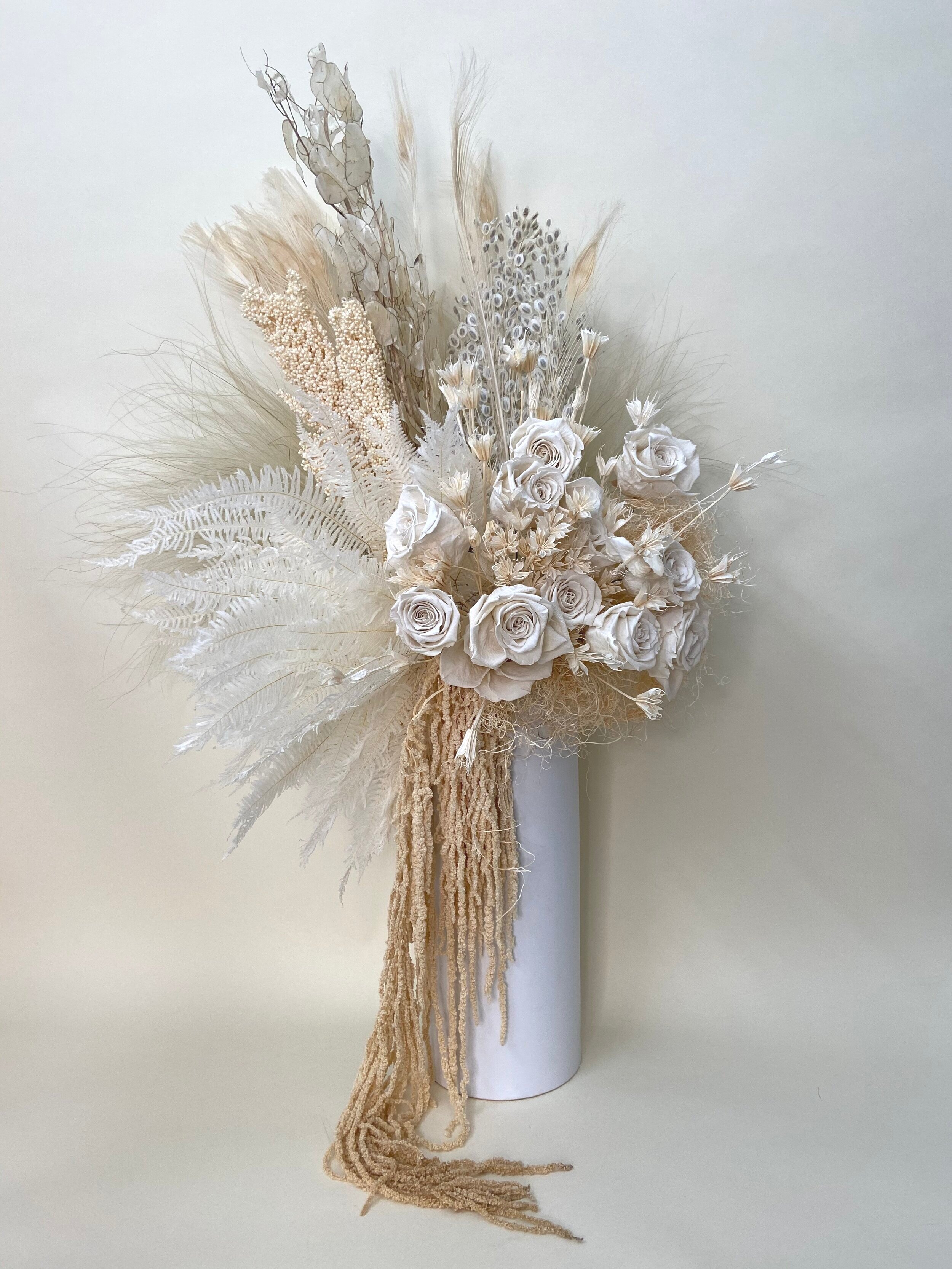 neutral+dried+arrangement.jpg