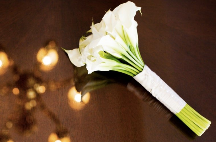 white+calla+lily+bouquet.jpg