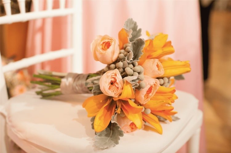 orange-peach-wedding-bouquet.jpg