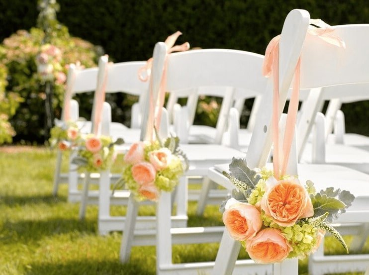 hanging-flowers-wedding-asile.jpg