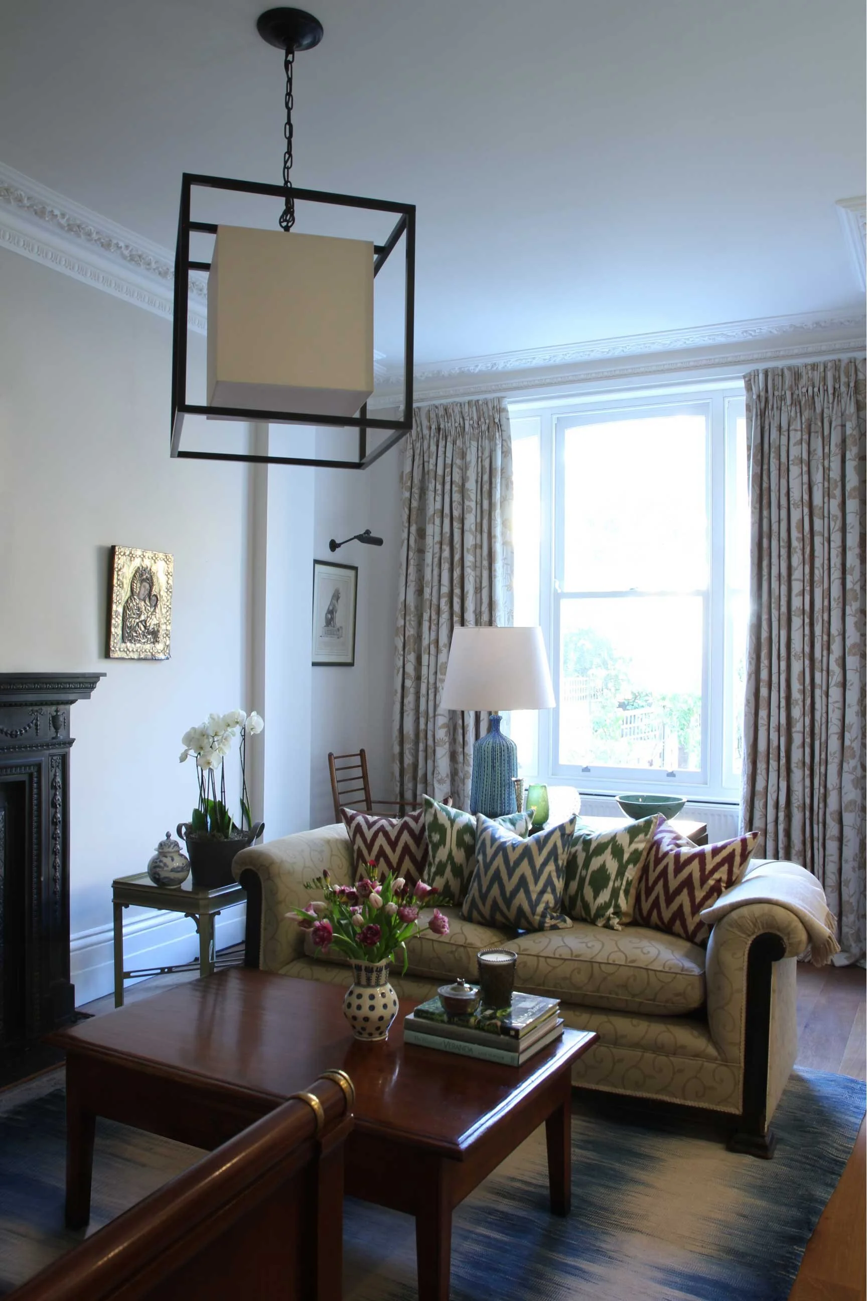 kensington-flat_sitting-room_IMG_4510_Retouched copy.jpg