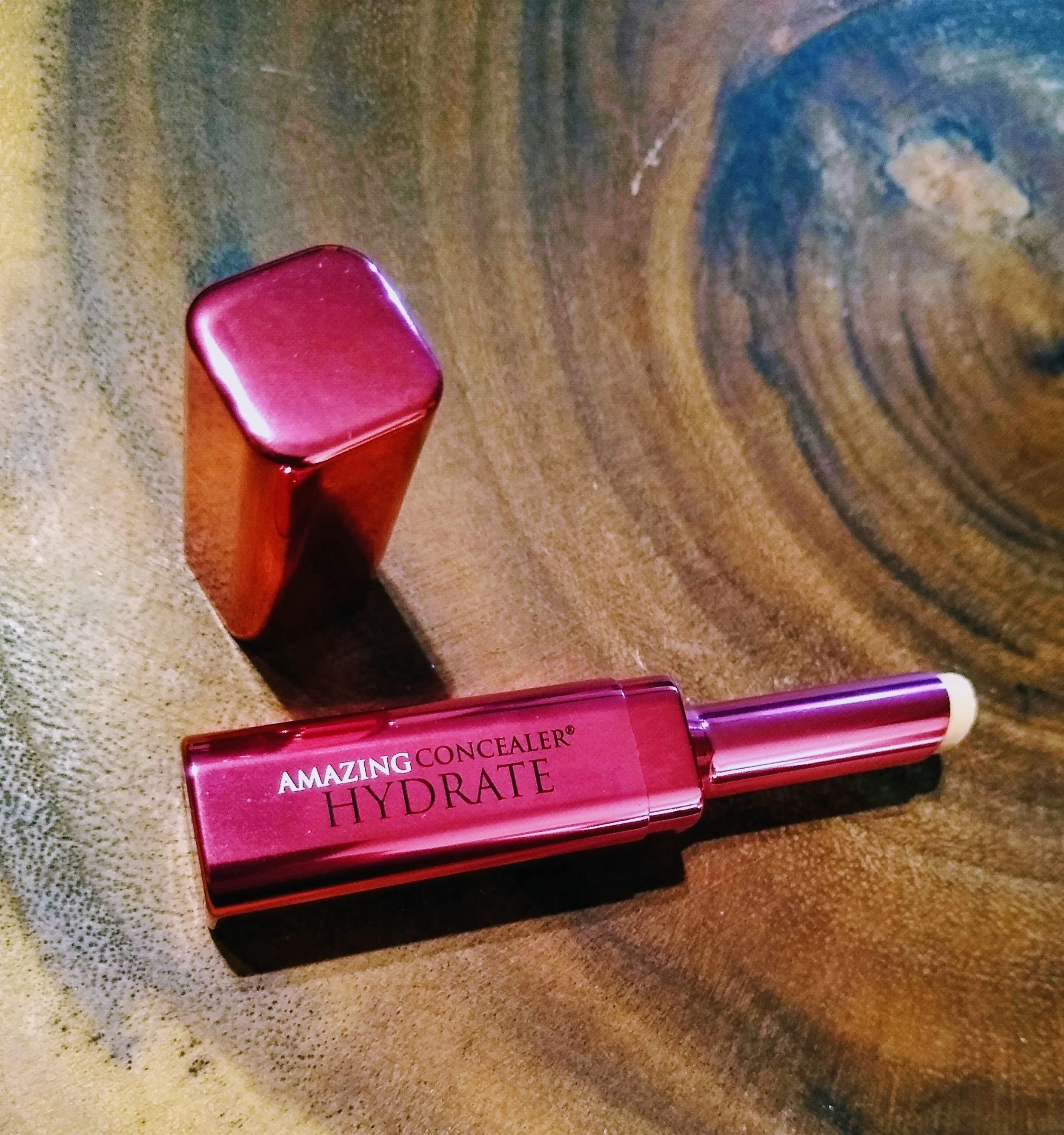 amazing concealer hydrate