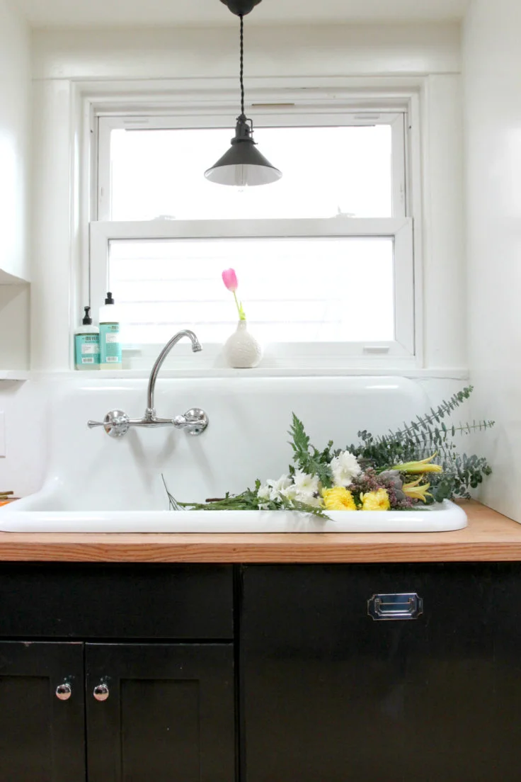 Vintage Sinks in the Kitchen