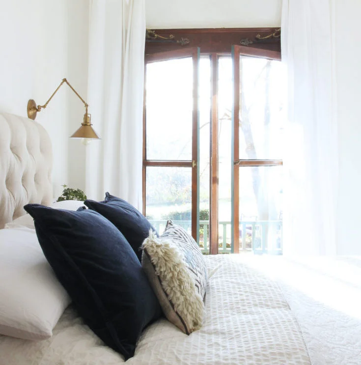 Farmhouse Master Bedroom // One Room Challenge Reveal