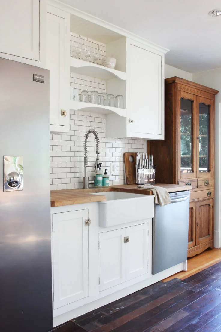 Bryant House // Kitchen and Dining Room Airbnb Makeover