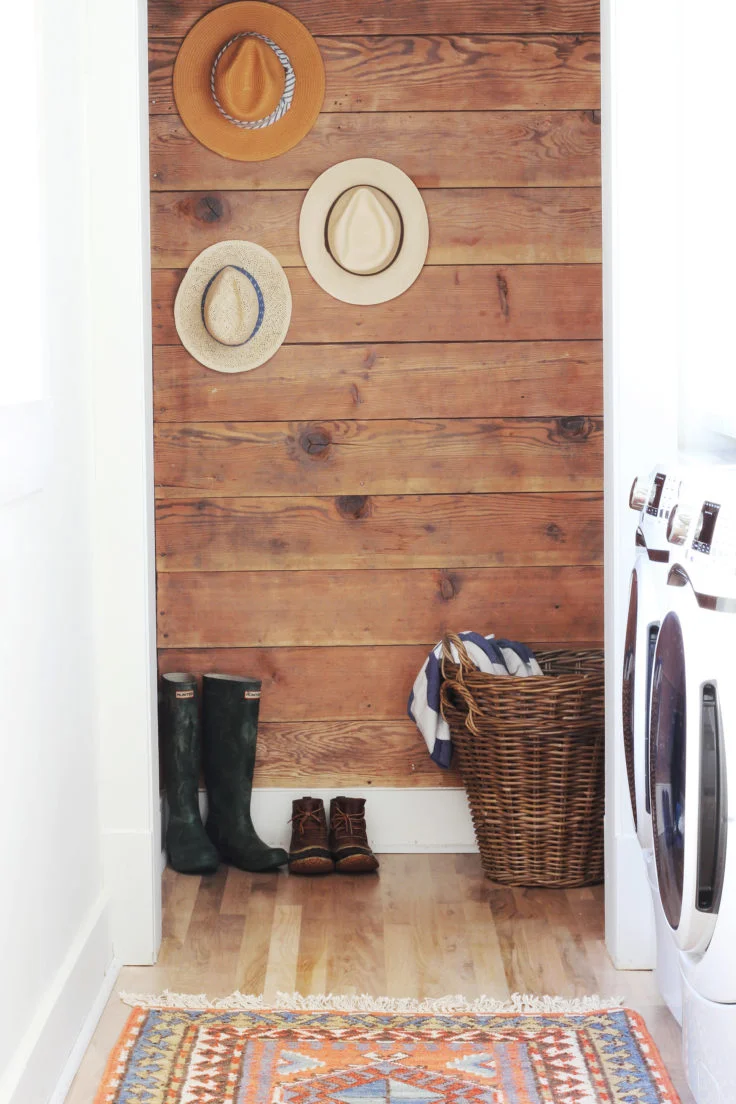 Porch House // A (Finished!) White and Wood Mudroom