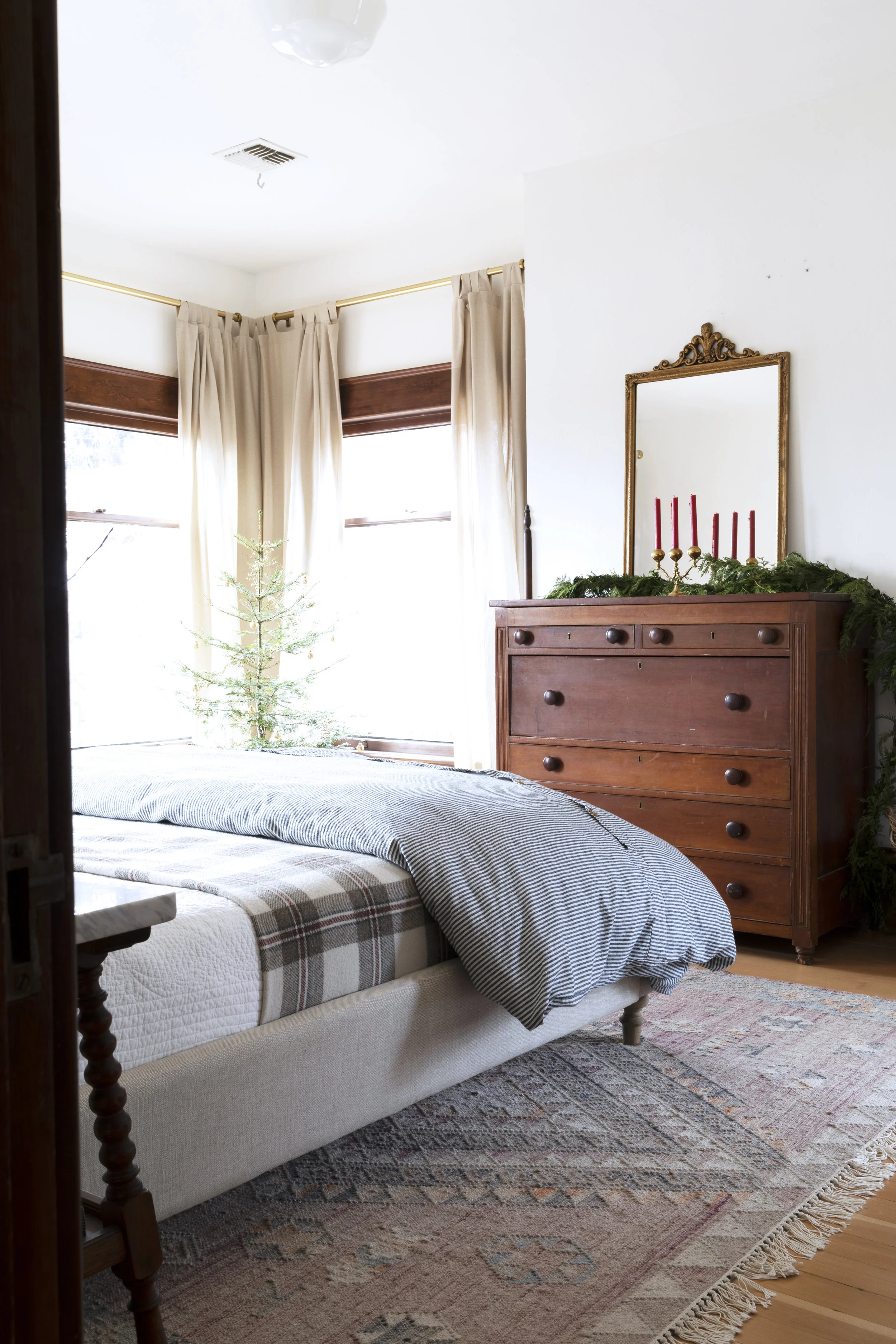 The Grit and Polish - Farmhouse Master Christmas From Door 2.jpg