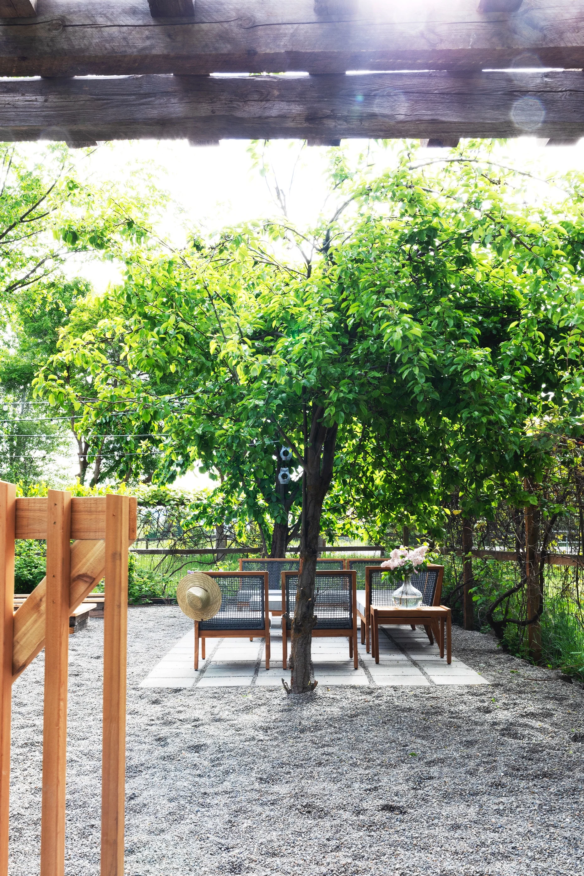The+Grit+and+Polish+-+Farmhouse+Garden+Patio+Reveal.jpg