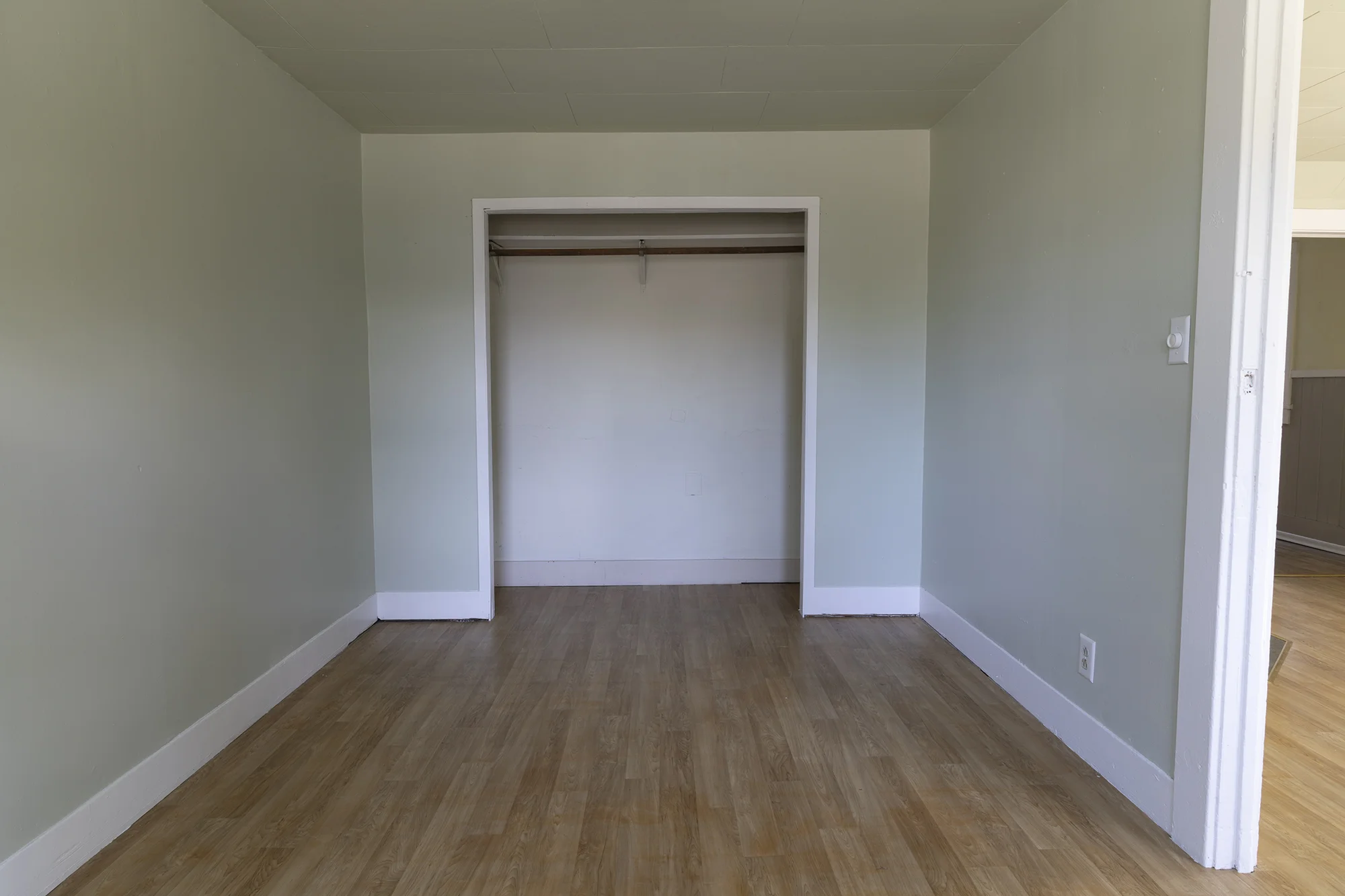 The Grit and Polish - Poplar Cottage Bedroom 2.jpg