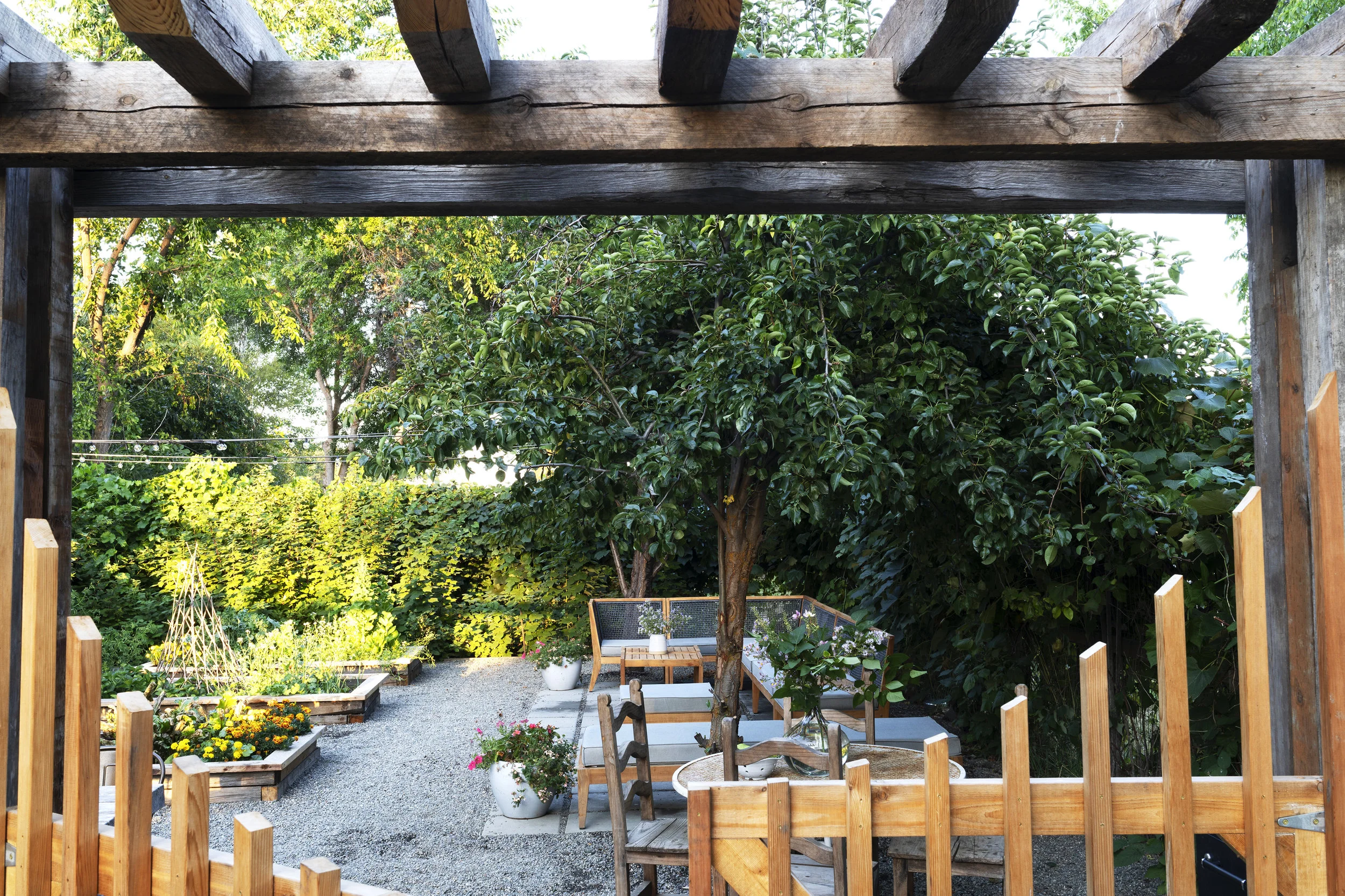 The Grit and Polish - Farmhouse Garden Gate.jpg
