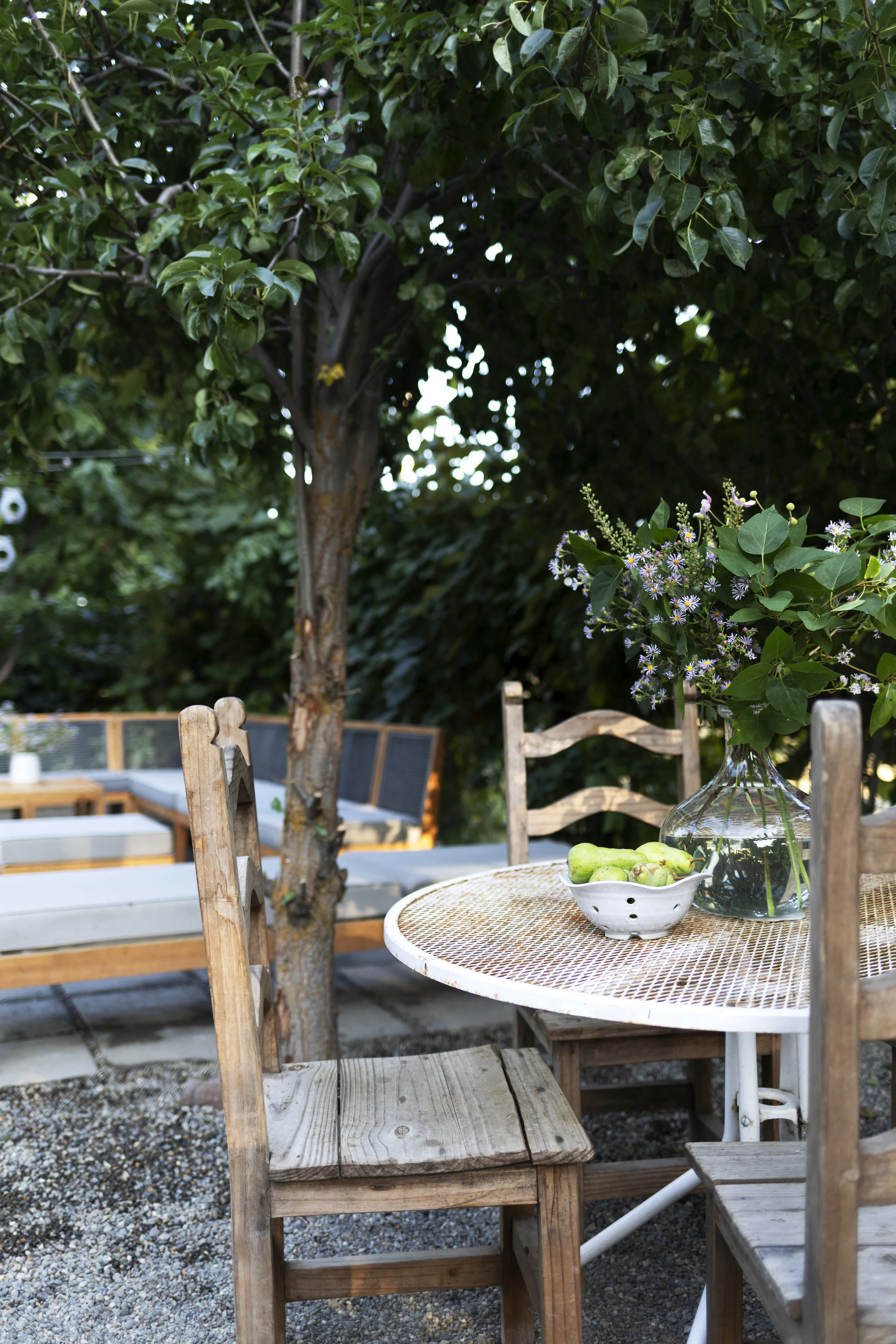 The Grit and Polish - Farmhouse Garden Table.jpg