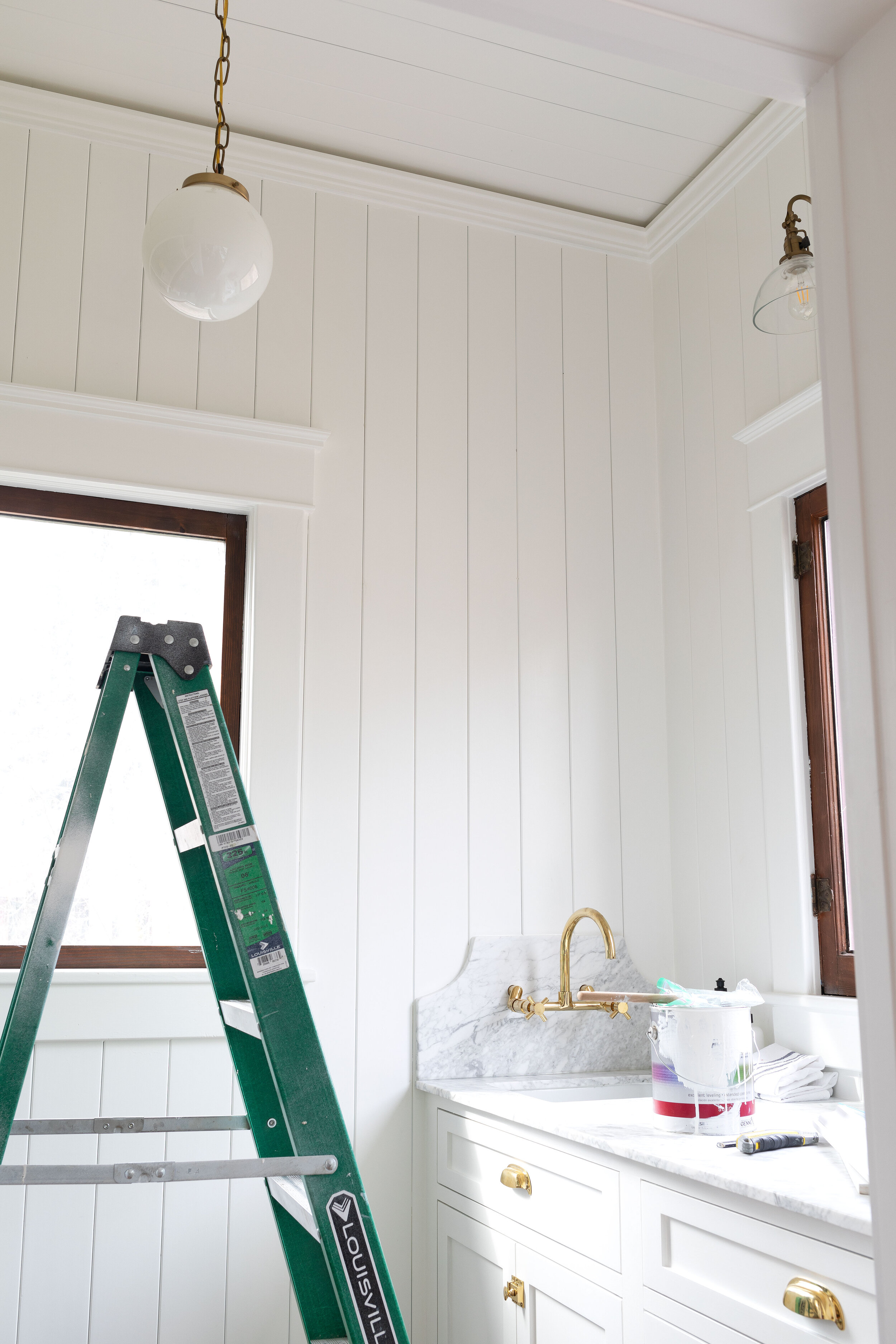 ceiling crown molding