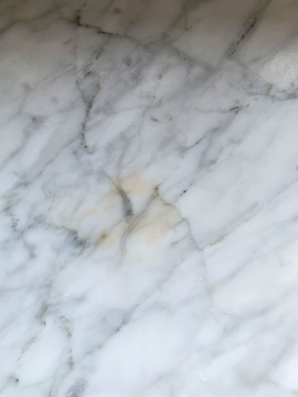 DIY // How to Remove Stains from Marble Surfaces using a Homemade