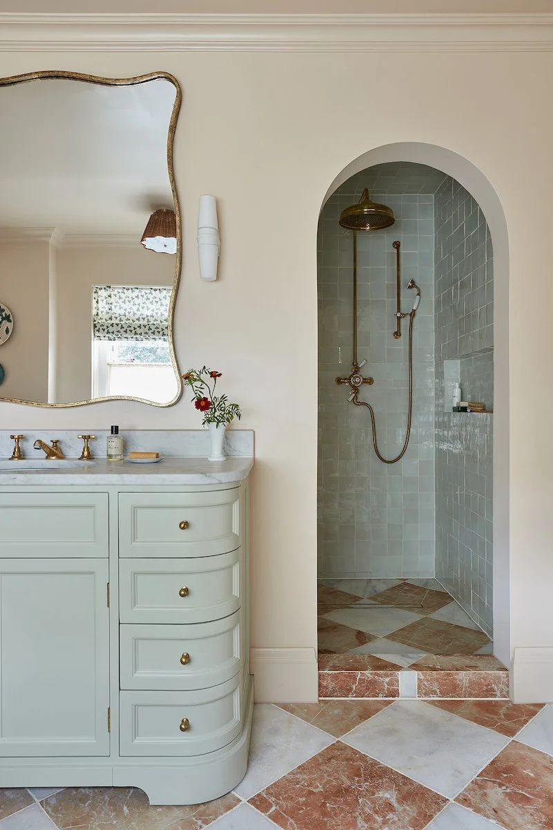 5 Bathrooms That Caught My Eye Lately