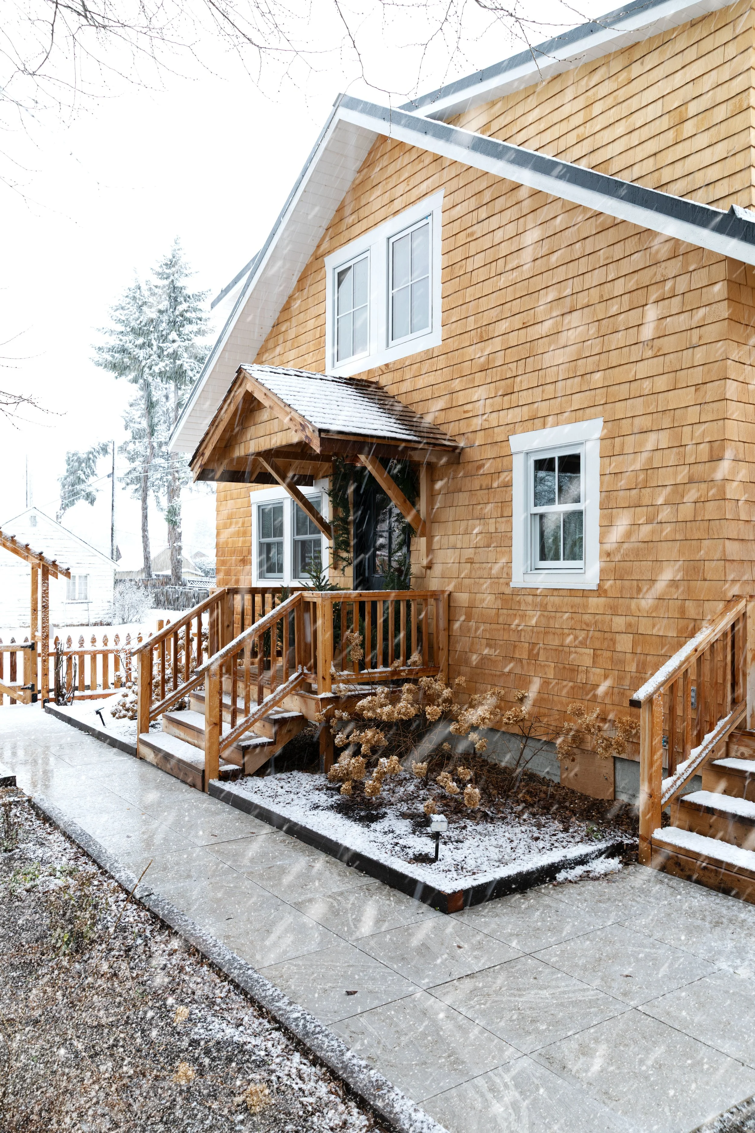 Christmas Around the Poplar Cottage, 2025