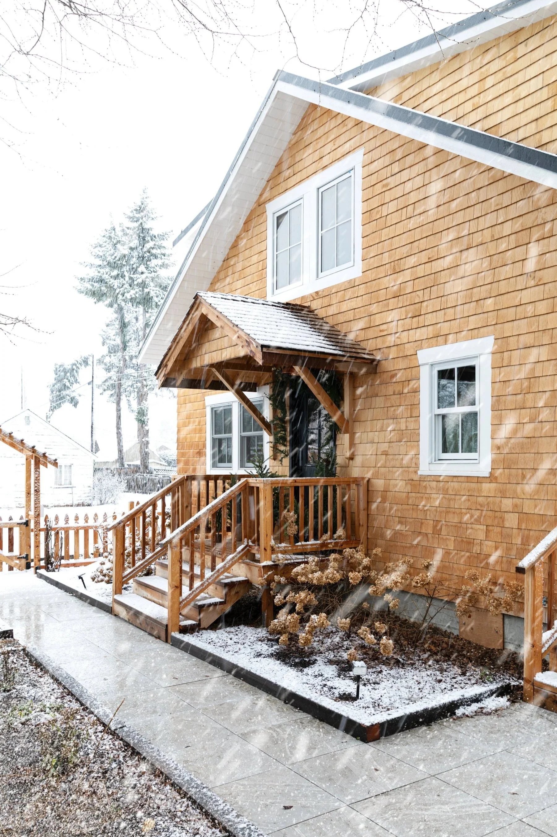 Christmas Around the Poplar Cottage, 2025