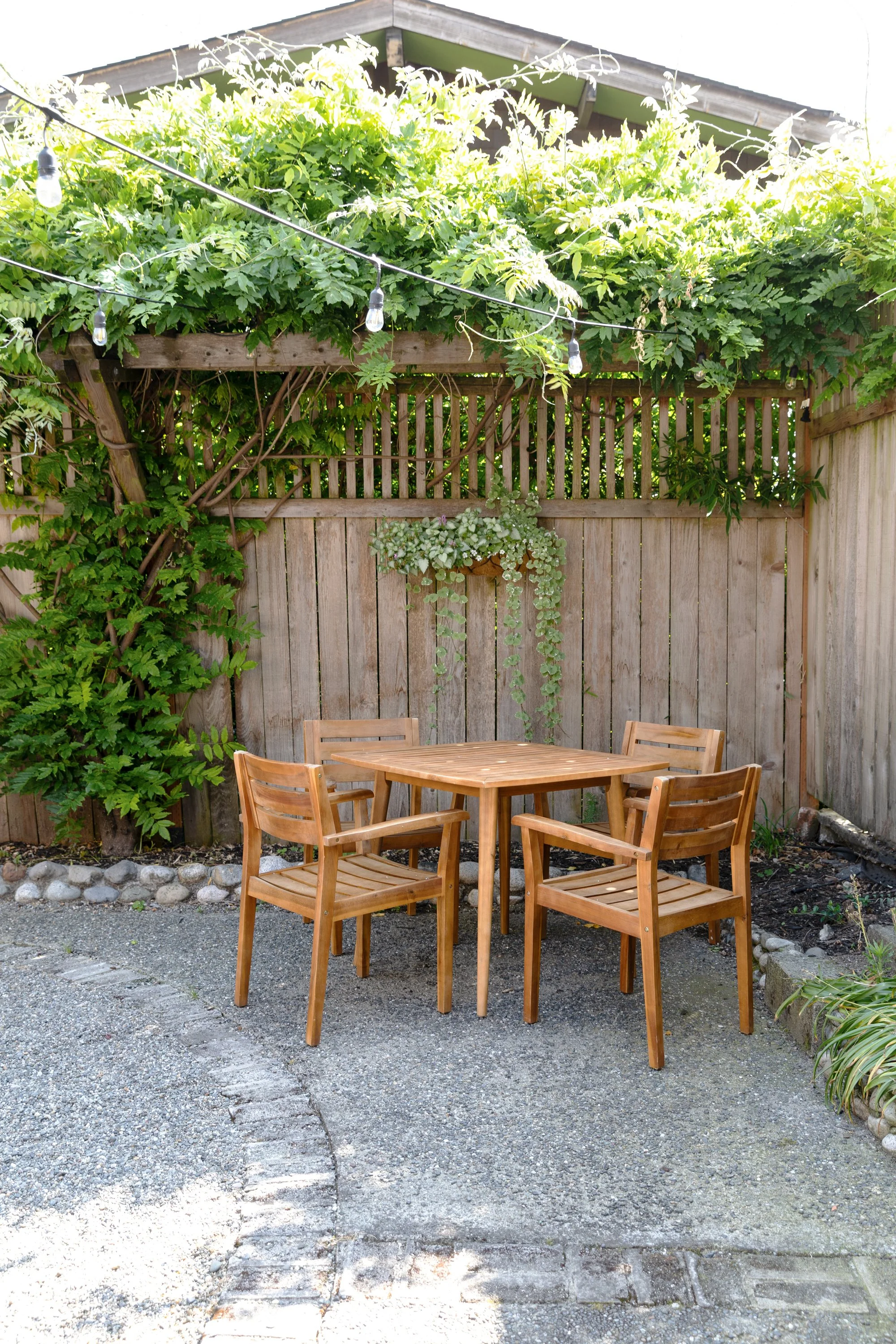 The-Grit-and-Polish---Dexter-Backyard-table-1.3.jpg