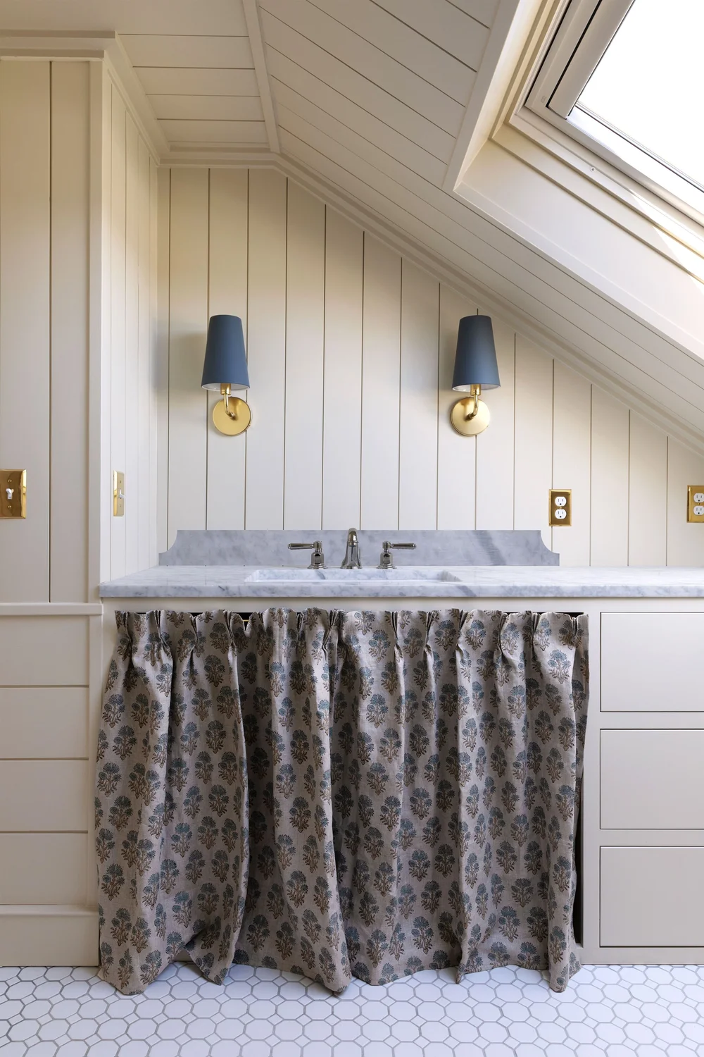 Do You Need a Bathroom Backsplash? 4 Options We Considered for Our Hall ...