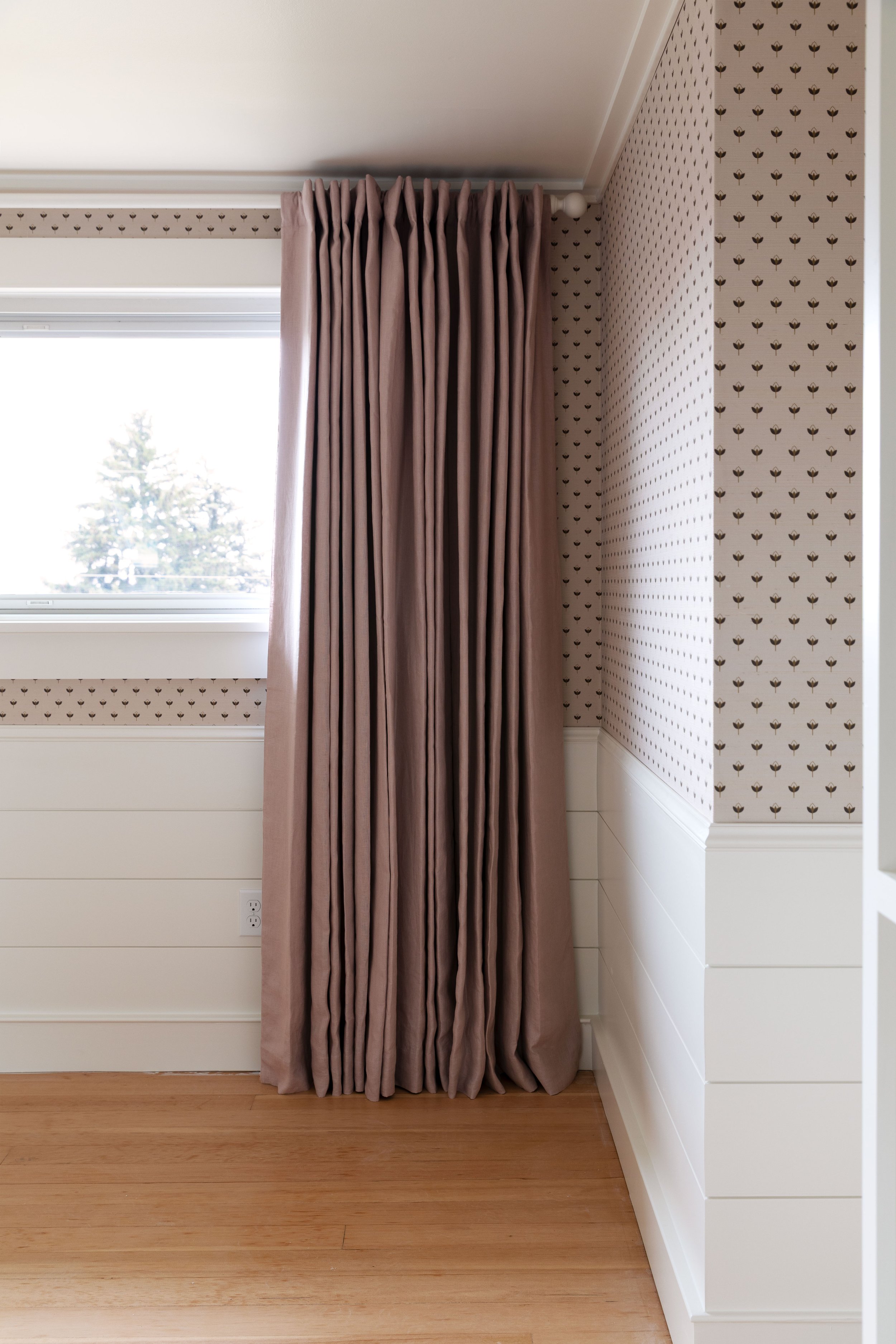 We found the best linen blackout curtains for under $100 for Daphne's bedroom at the Hill House
