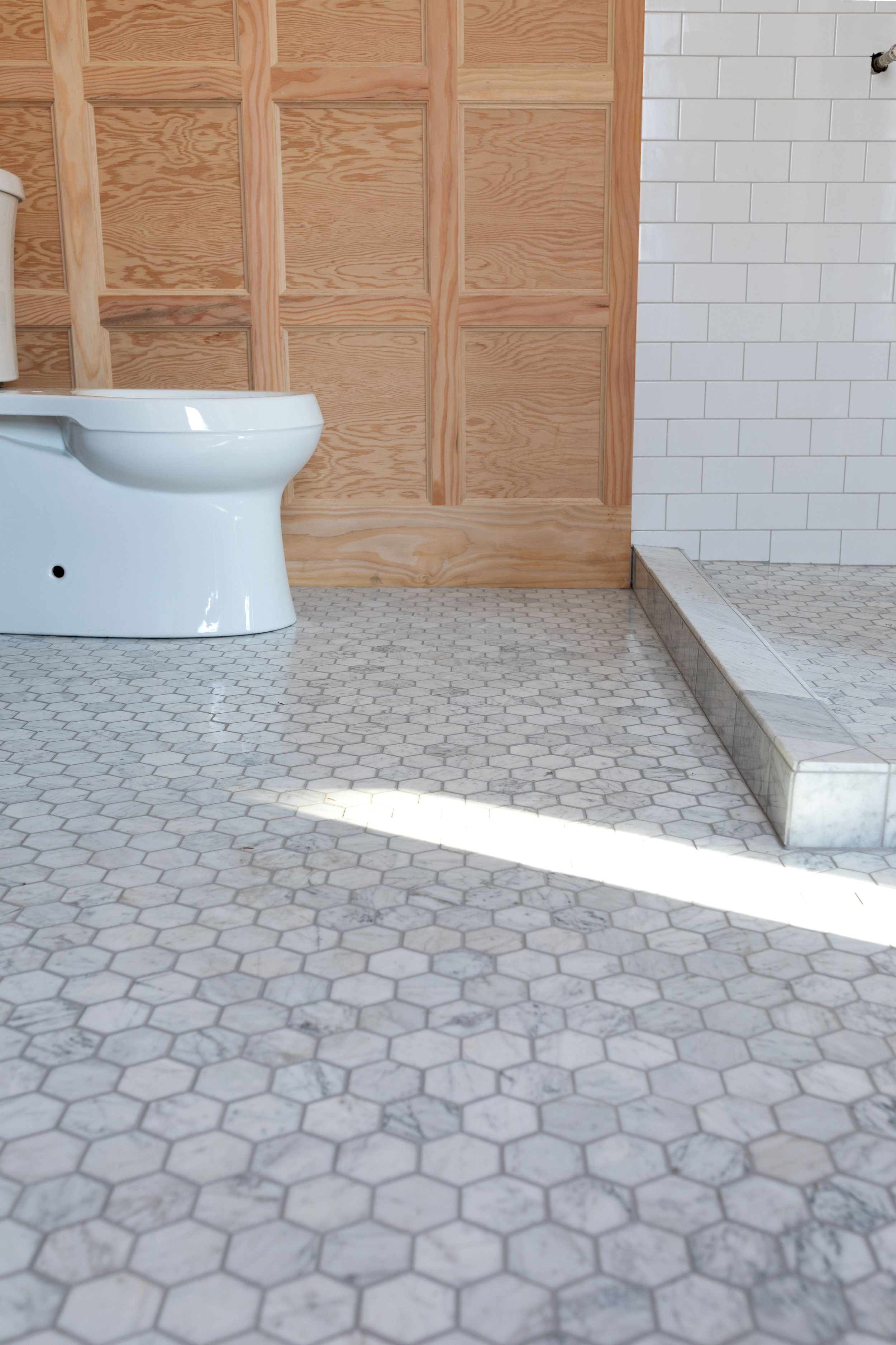 How to Grout Tile Floors