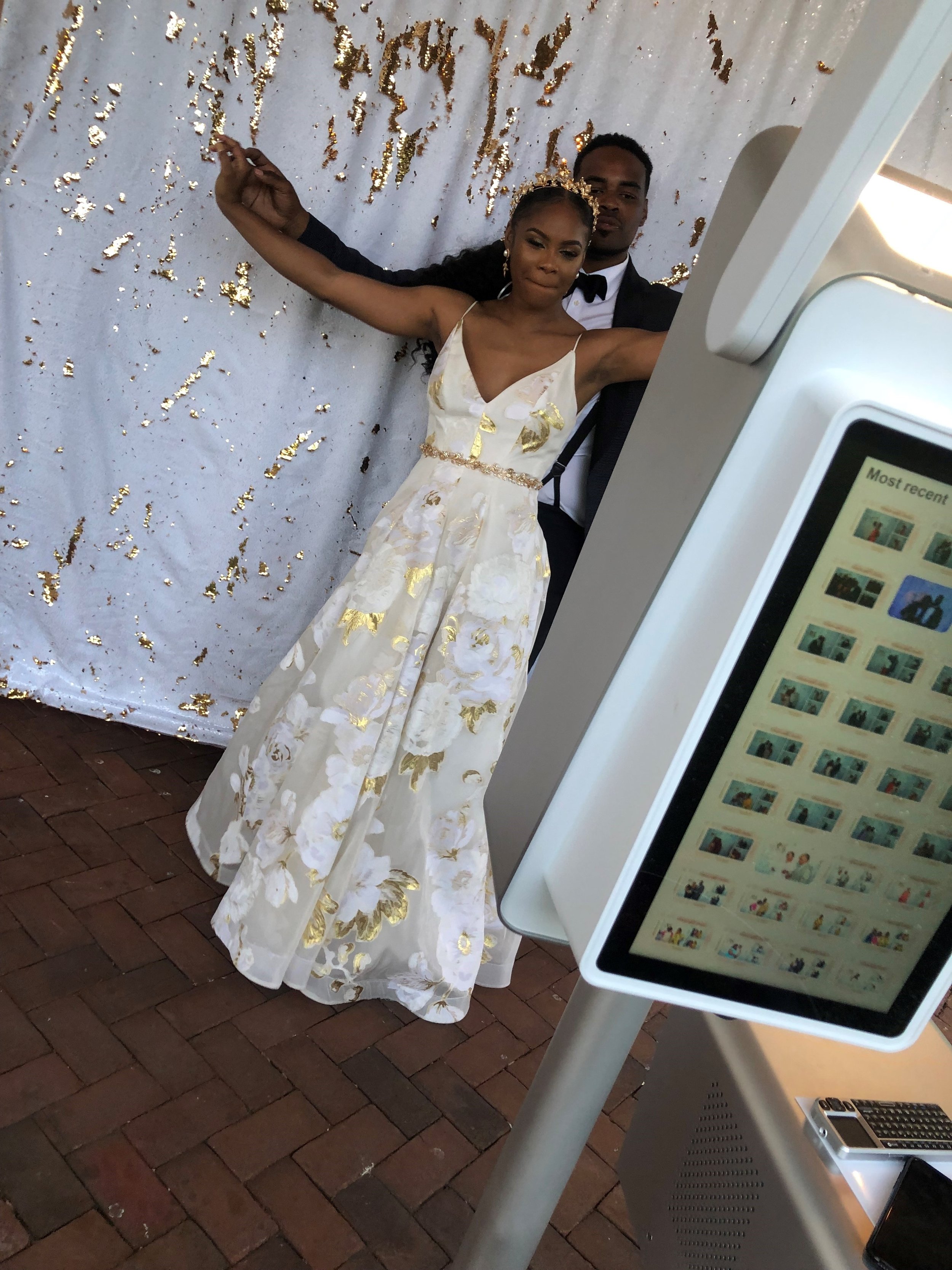 wedding photo booth.jpg