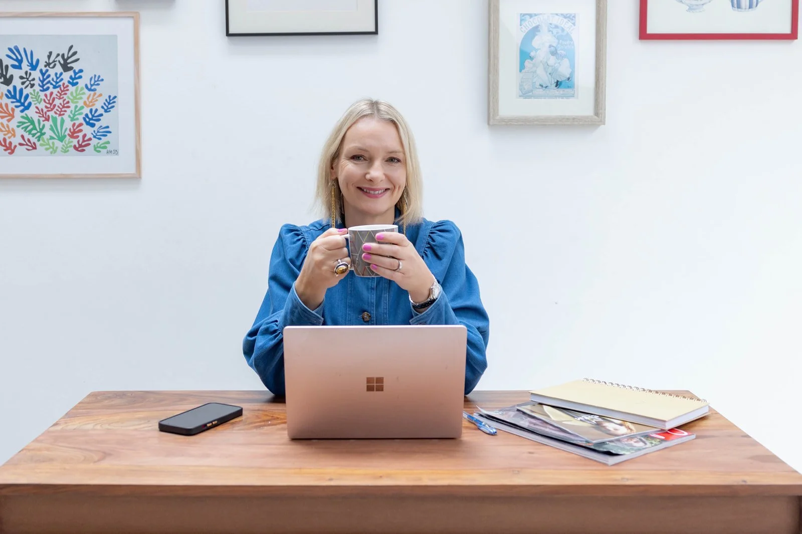 Studio, Office or On Location? Where to Shoot Your Personal Branding Photos in London (And How to choose)