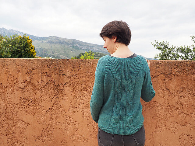 Jusant Pullover by Solène Le Roux