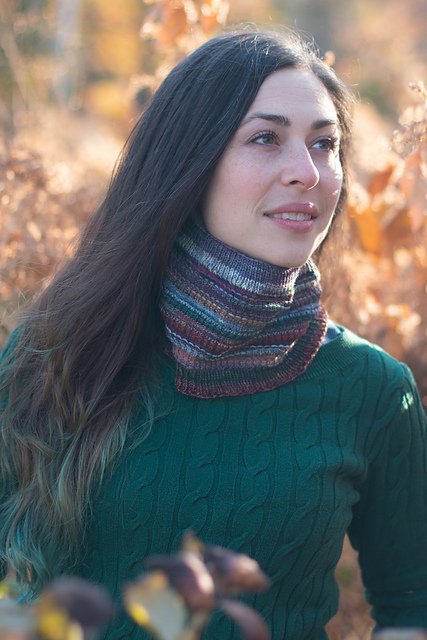 Tiny Moons Cowl by Jade Keaney