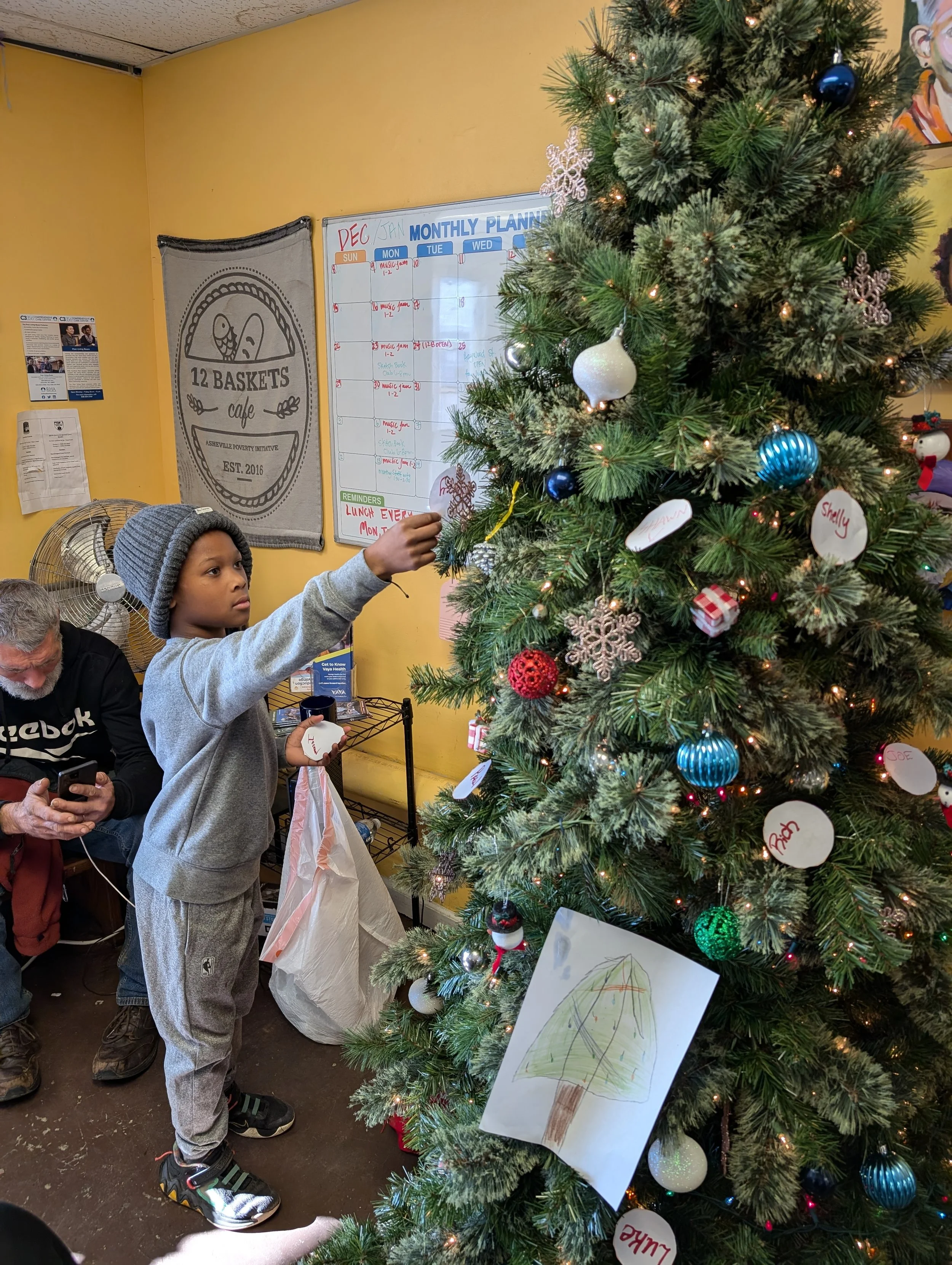 Christmas Day at 12 Baskets Cafe 