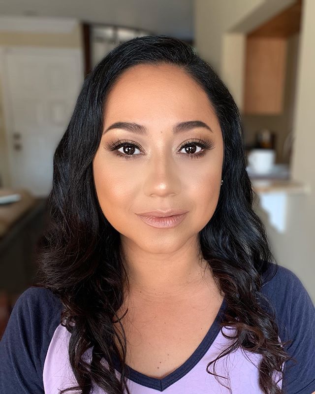 Before this Beautiful Mommy put on her Cap + Gown 🎓 Here are the deets! 🎨💄
F A C E : 
@ctilburymakeup Magic Cream
@makeupforeverus Ultra HD Foundation in 153
@tartecosmetics Shape Tape in Medium
@maccosmetics Studio Fix Powder Plus Foundation - NC