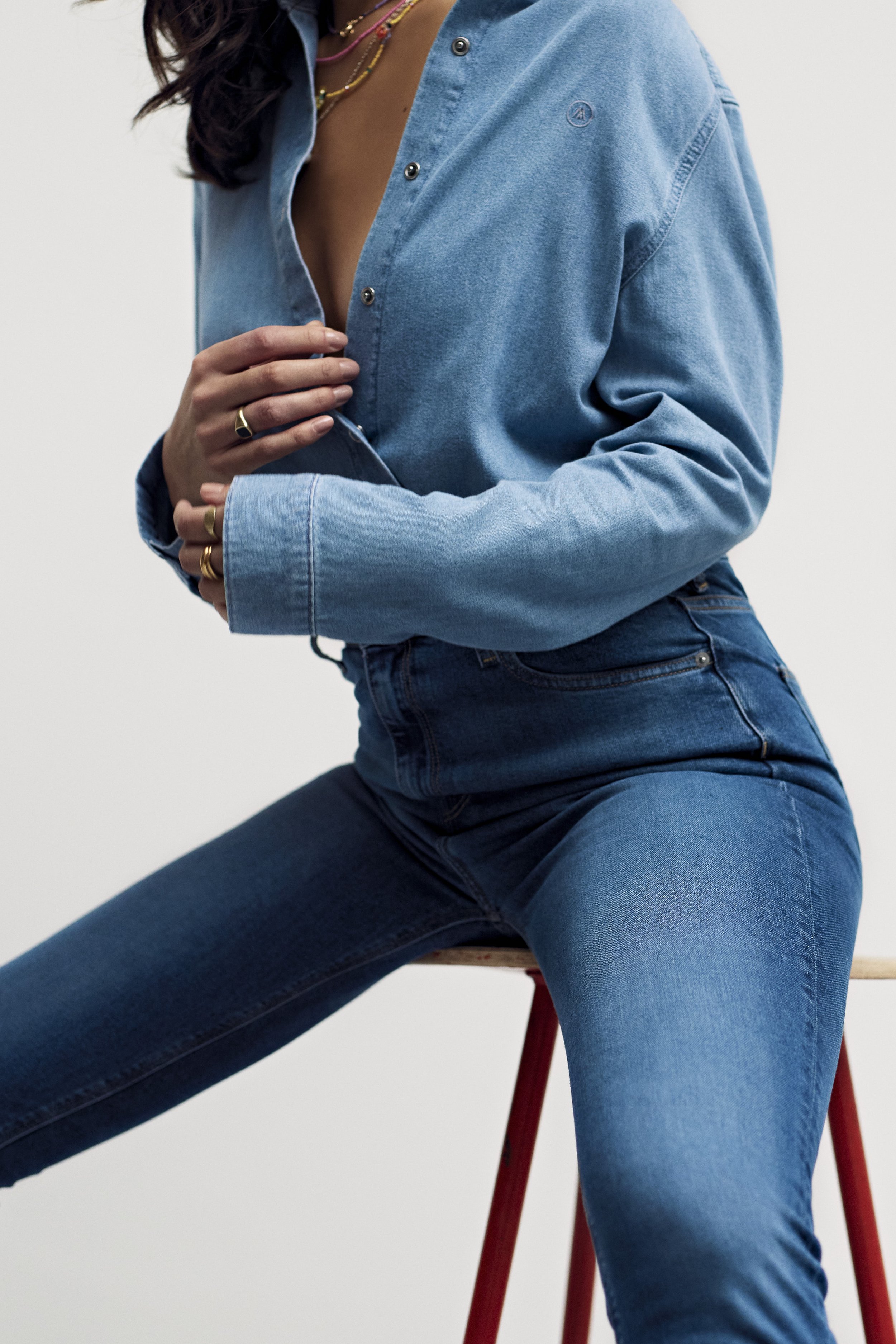 MUDJEANS_2021_CAMPAIGN_WMN_856.jpg