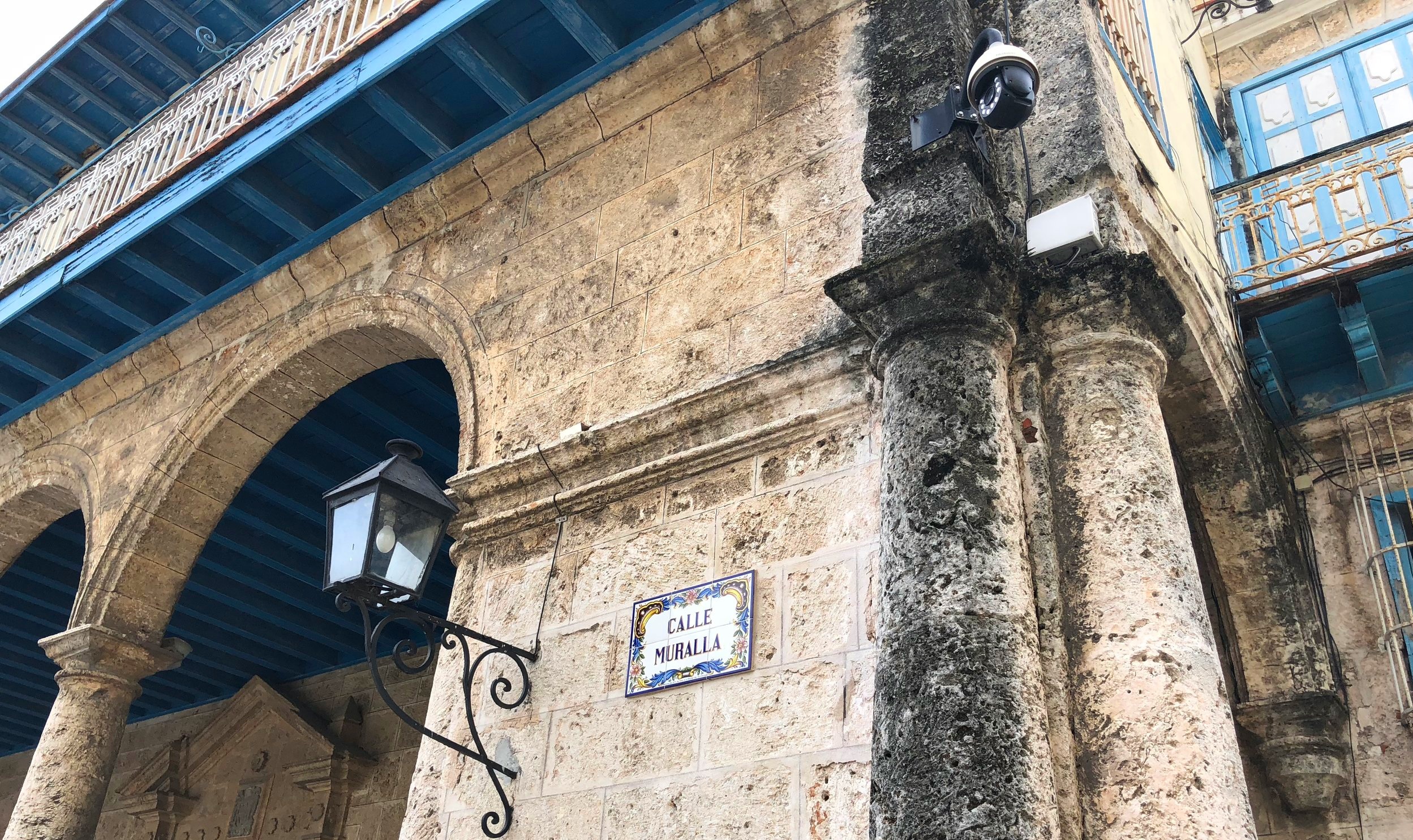Sign for Calle Muralla at Plaza Vieja, Havana. Photography by author, 2018.