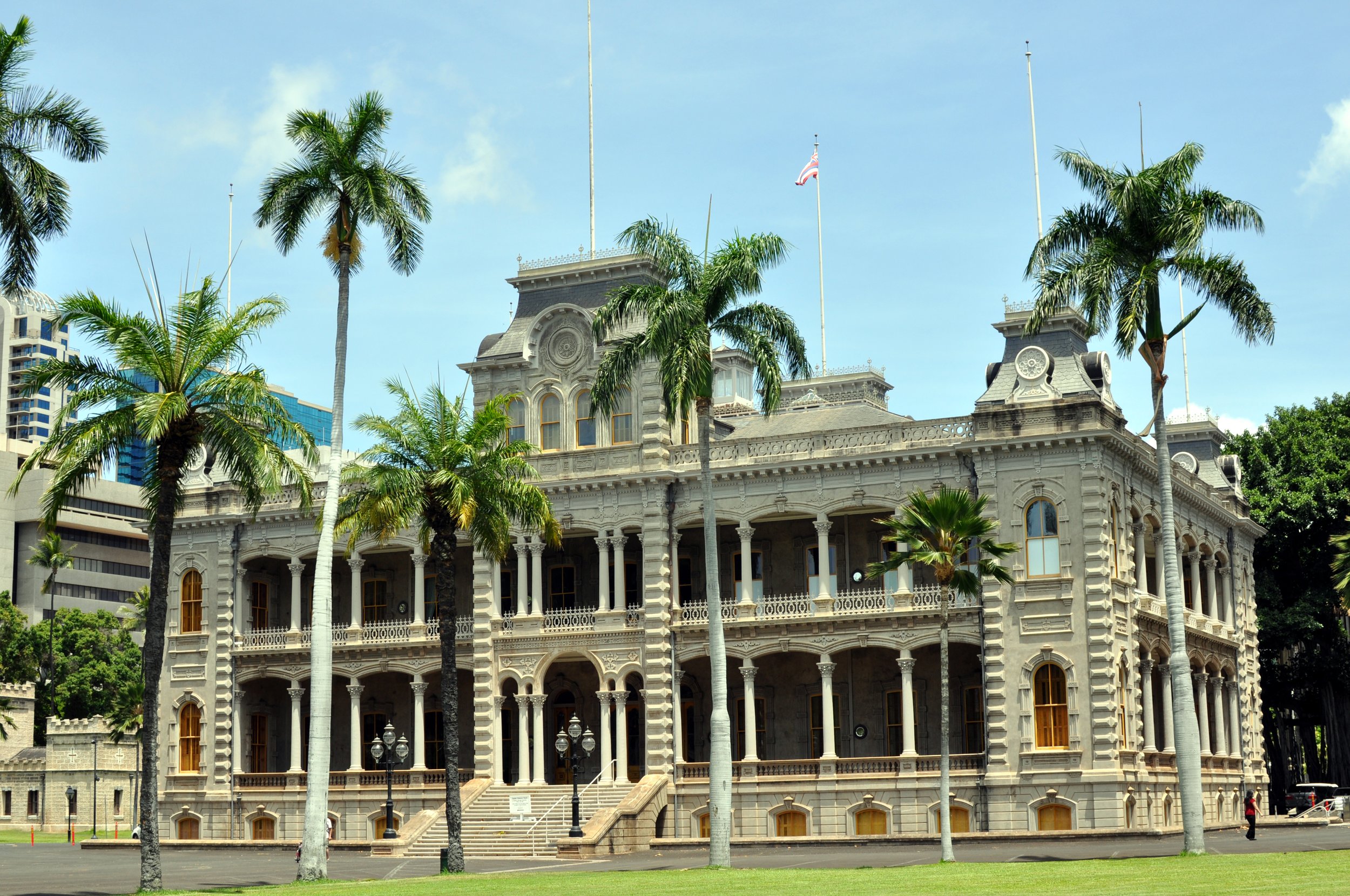Iolani Palace Honolulu 1.jpg