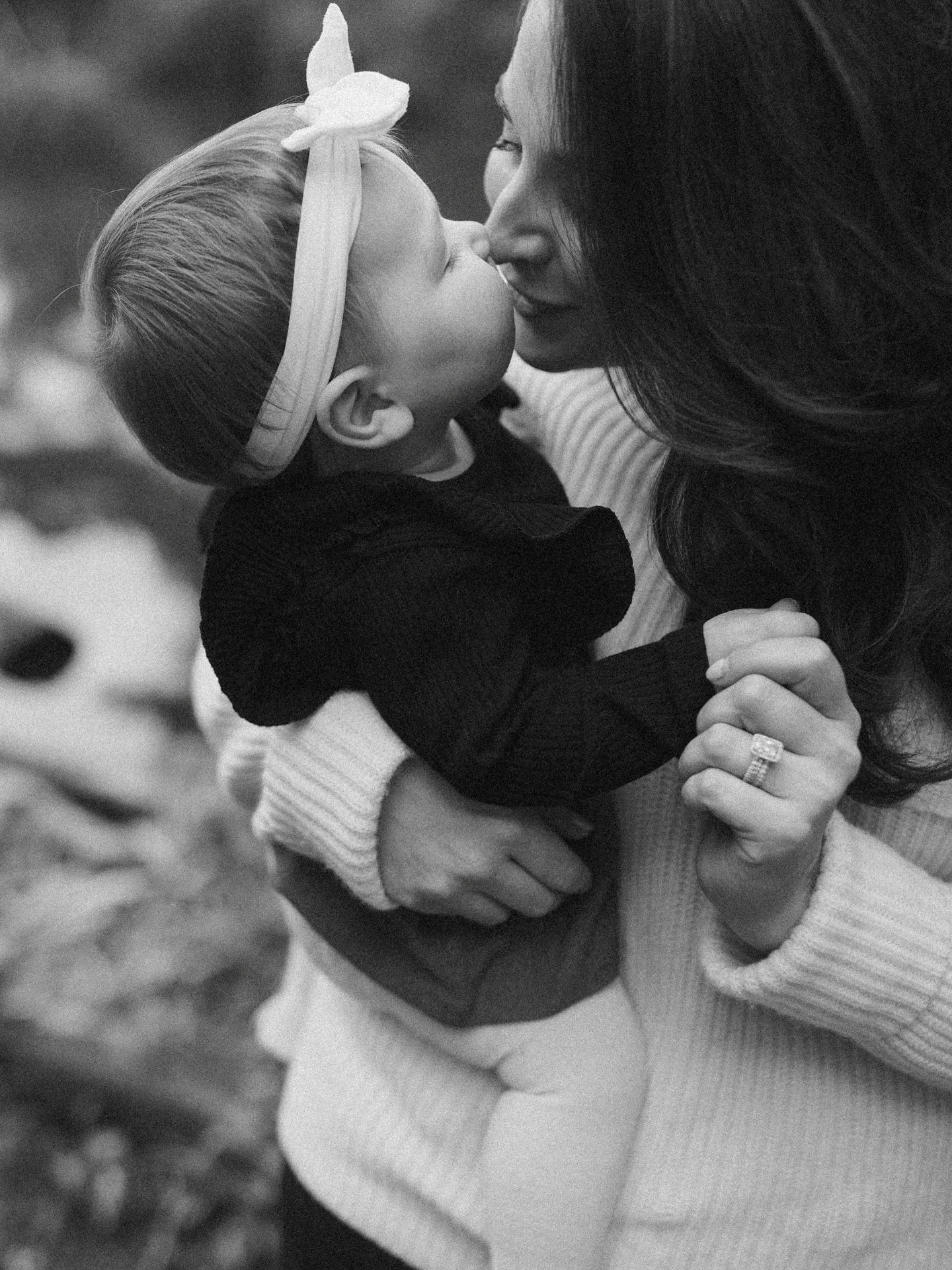 Ahhhh it&rsquo;s November!! 🤪 And I have done a terrible job at marketing bc honestly who has the time?! If you&rsquo;re like me and feel a bit coo-coo bananas with how fast time is moving but would still like to freeze some memories or send out a h