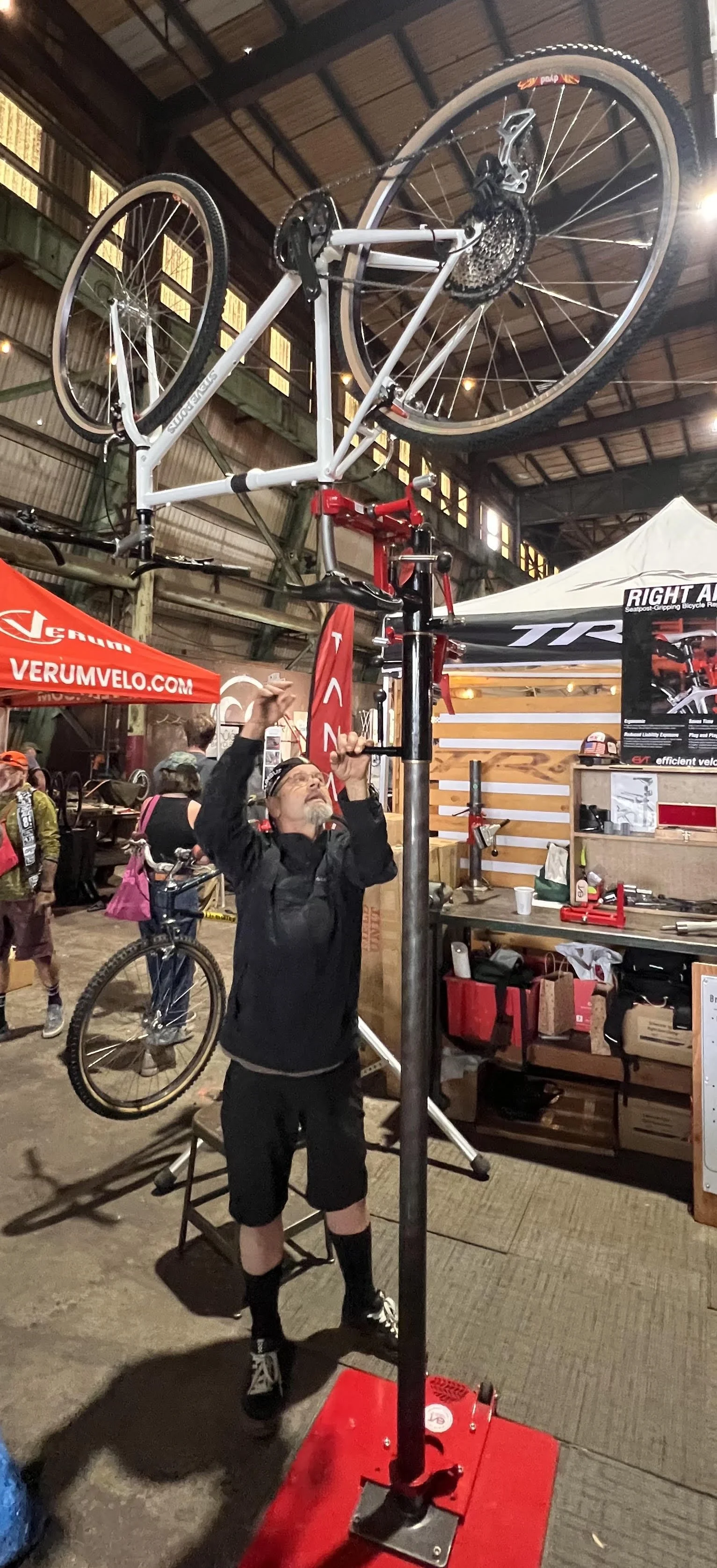 store a bike up top with your Manual Carriage.jpg