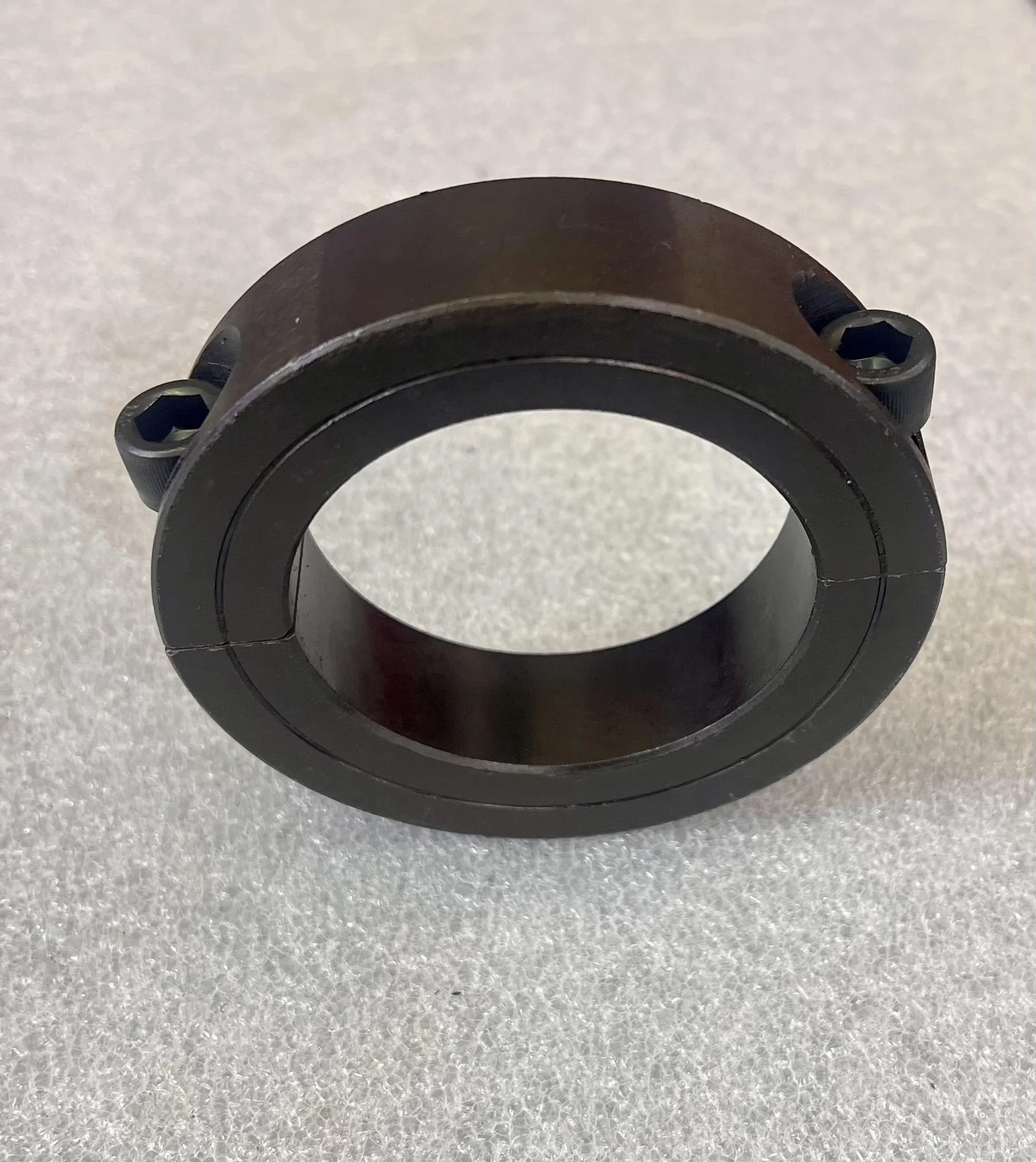 2.5 inch Double-Split Shaft Collar Black 4.jpg