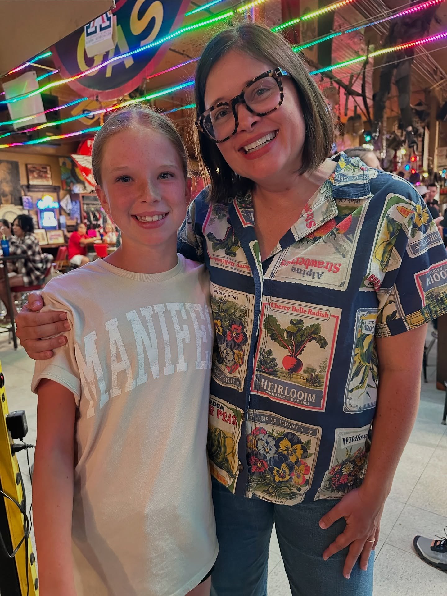 ☀️ Weekly MELT with Kelly ☀️

M &mdash; Media:
I kept my eye on the NBA Finals 👀 I was cheering for the Pacers and loved seeing Arizona basketball alum making moves! 

E &mdash; Eat:
We had date shakes over the weekend and they really are so good!! 