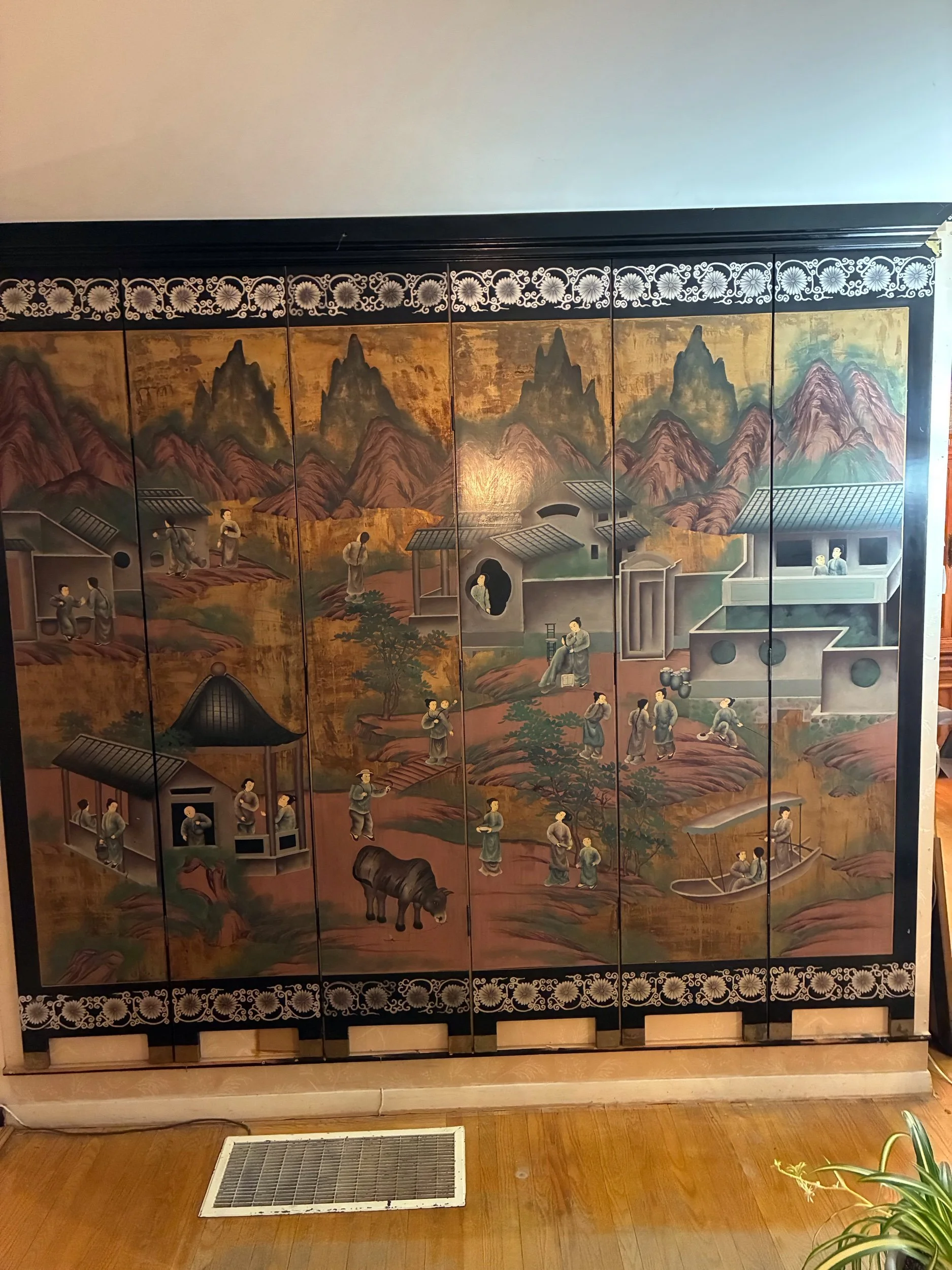 Lot 20 - Painted scene on black lacquer screen/room divider