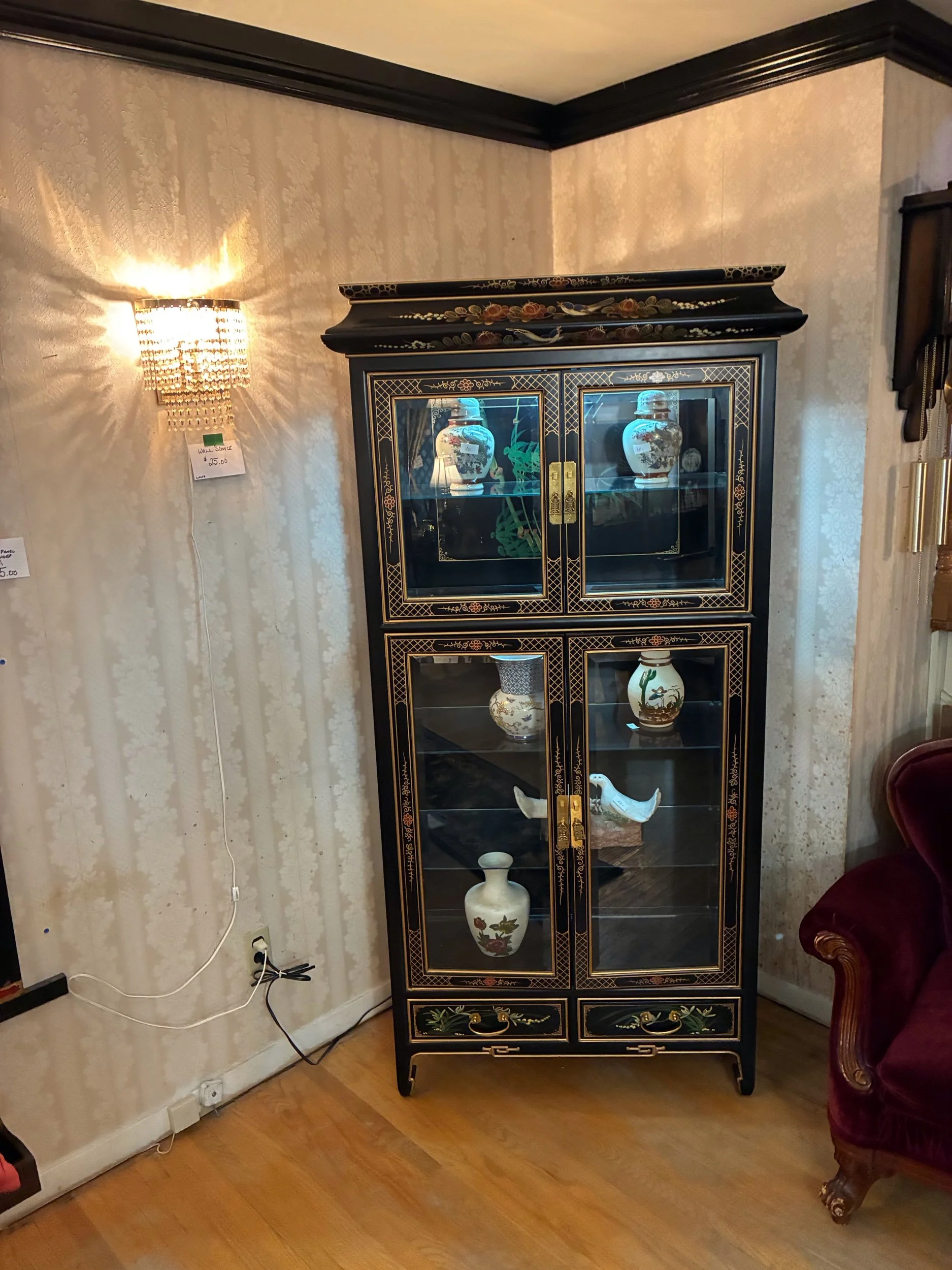 Lot 21 - Chinese Chinoiserie style display cabinet