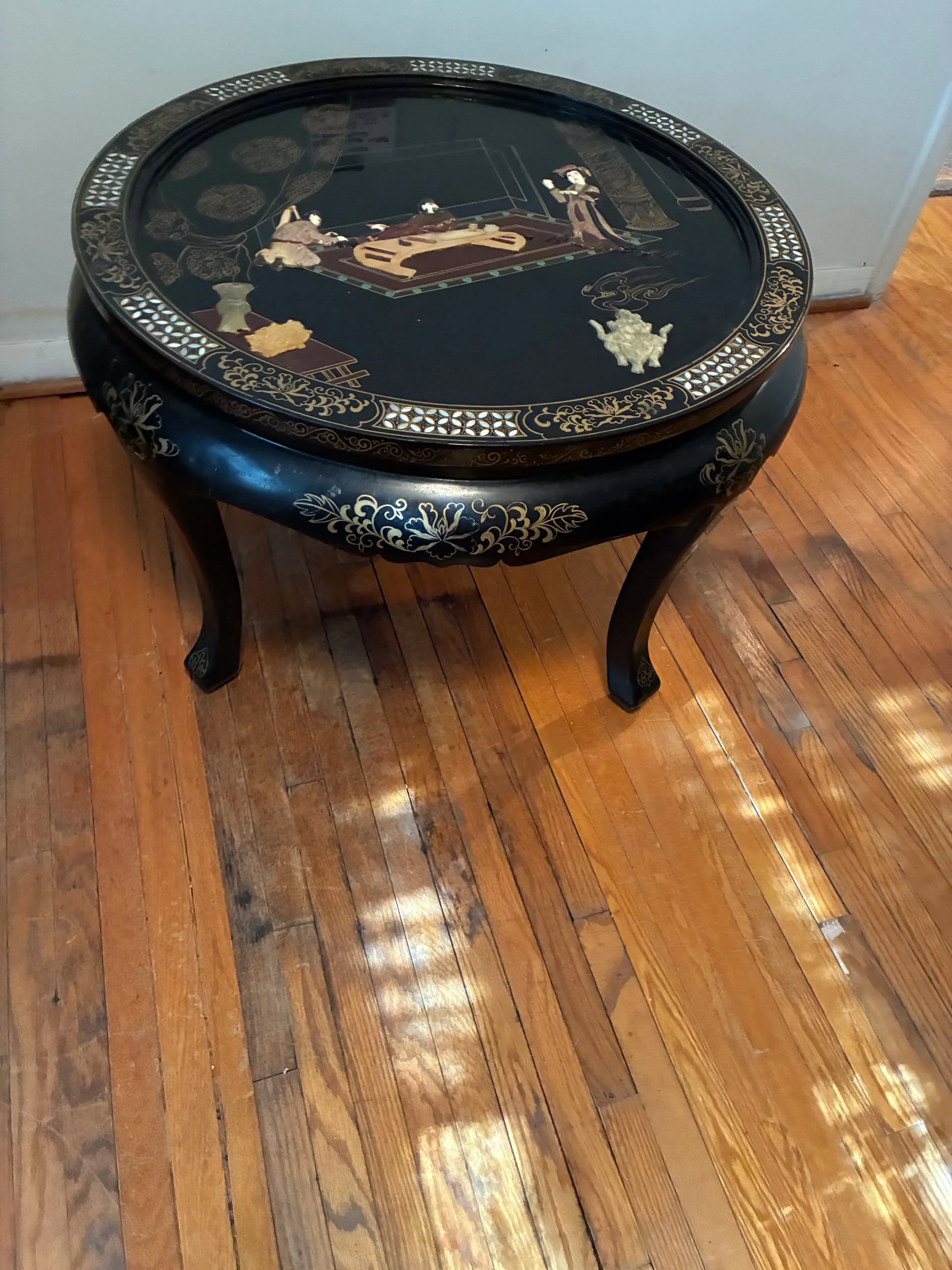 Lot 37 - coffee table