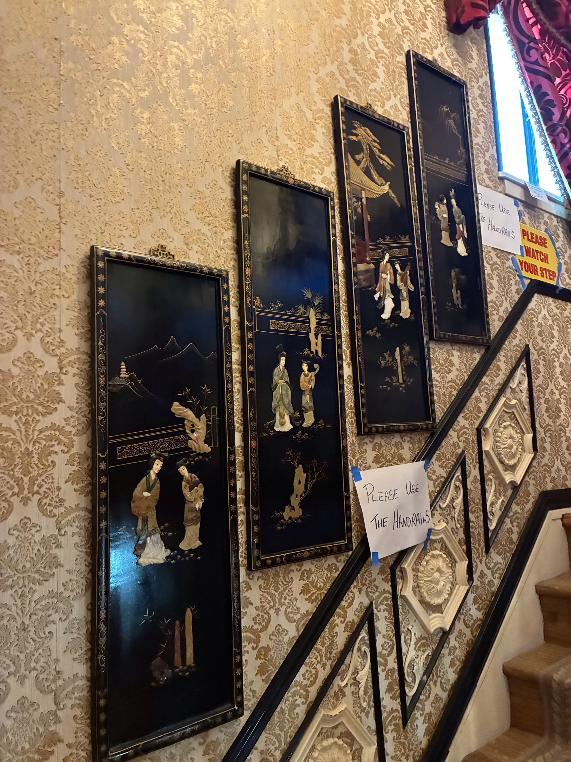 Lot 39 - 4 panel black lacquer screen