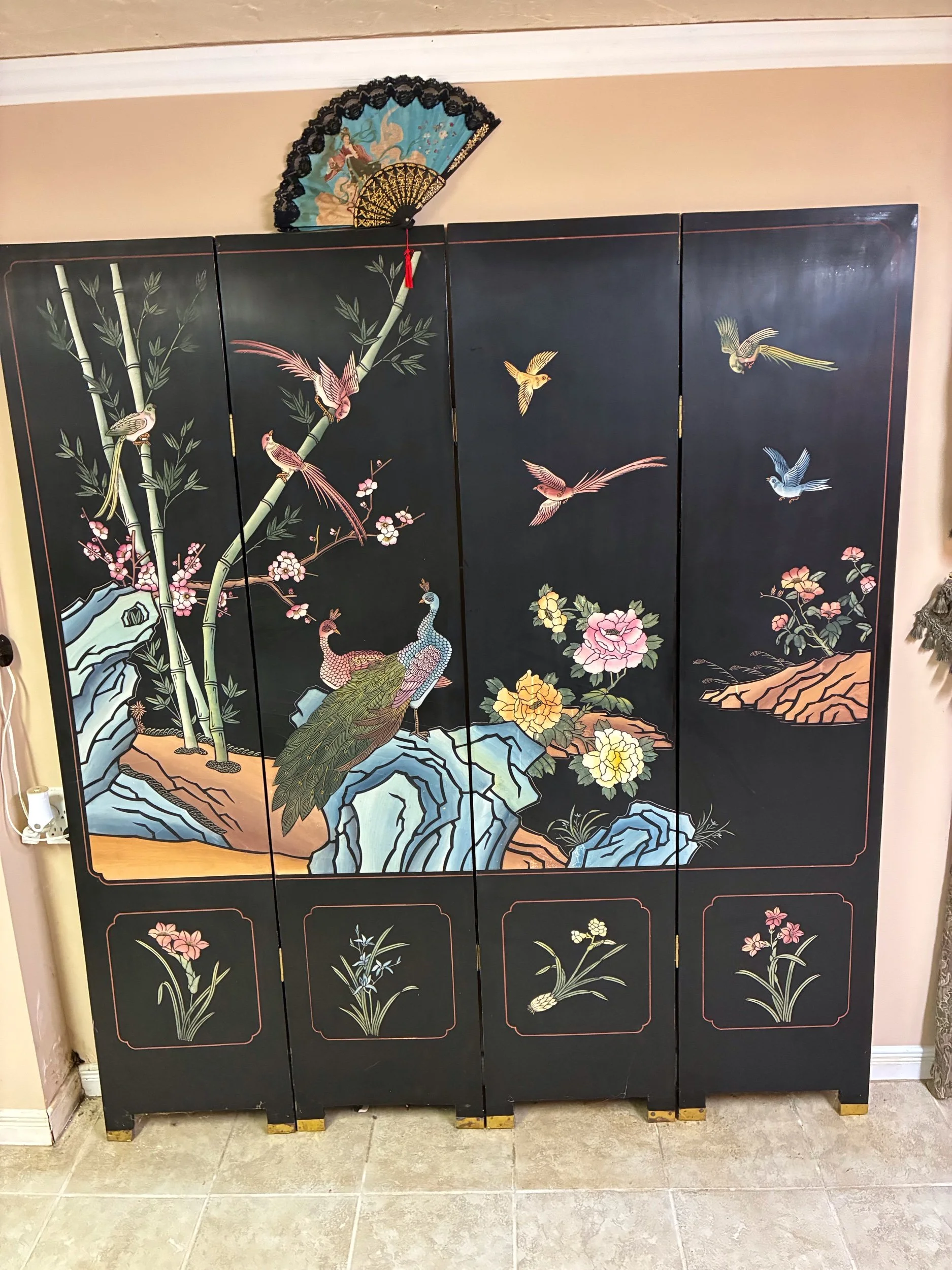 Lot 44 - 4 panel screen/room divider