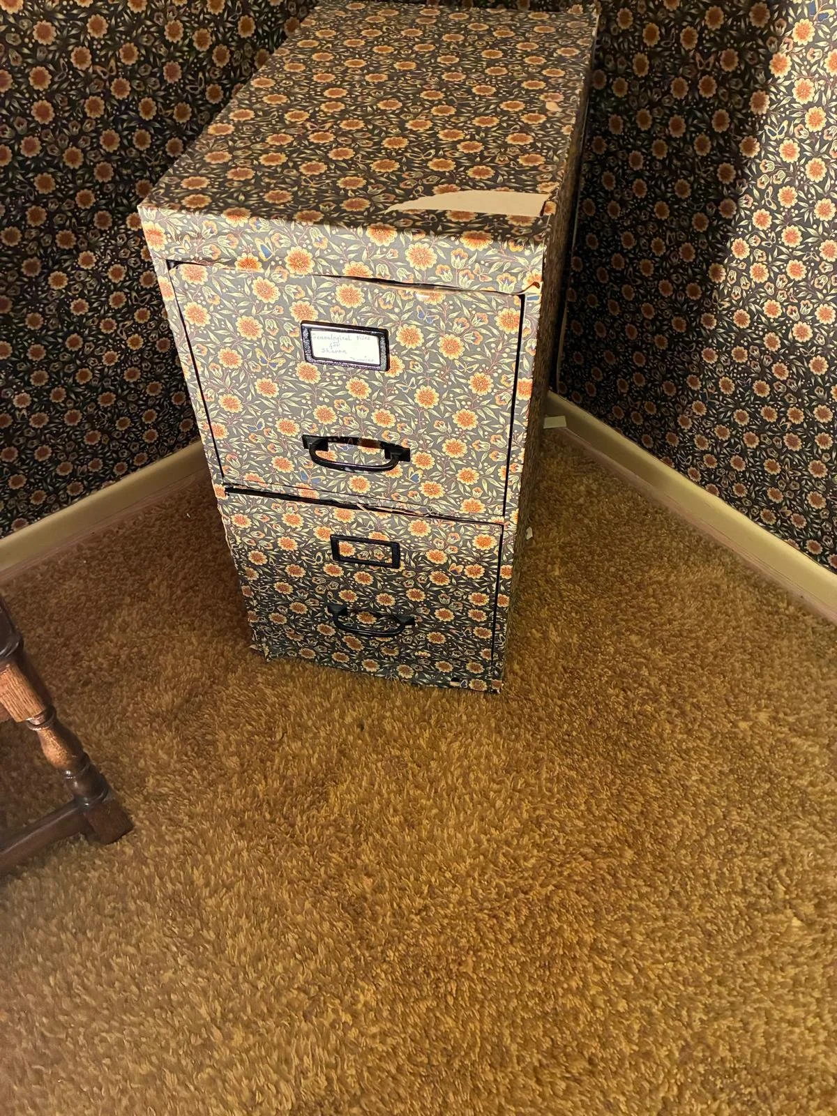 Metal Filing Cabinet $20